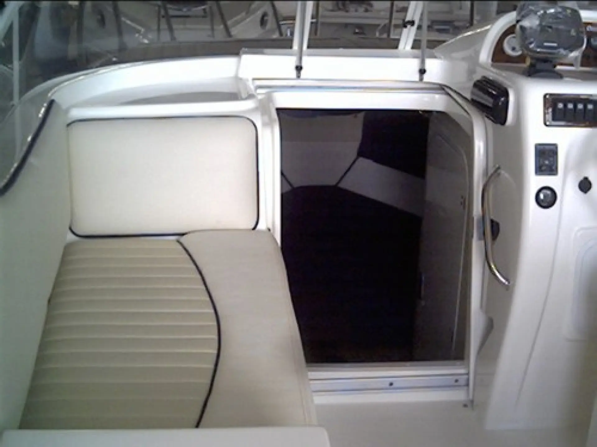 Coverline 710 Cabin EFB — 2/8