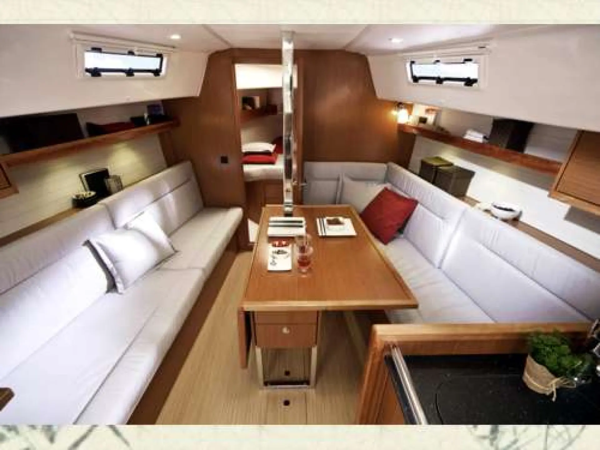 Bavaria 32 Cruiser — 13/23