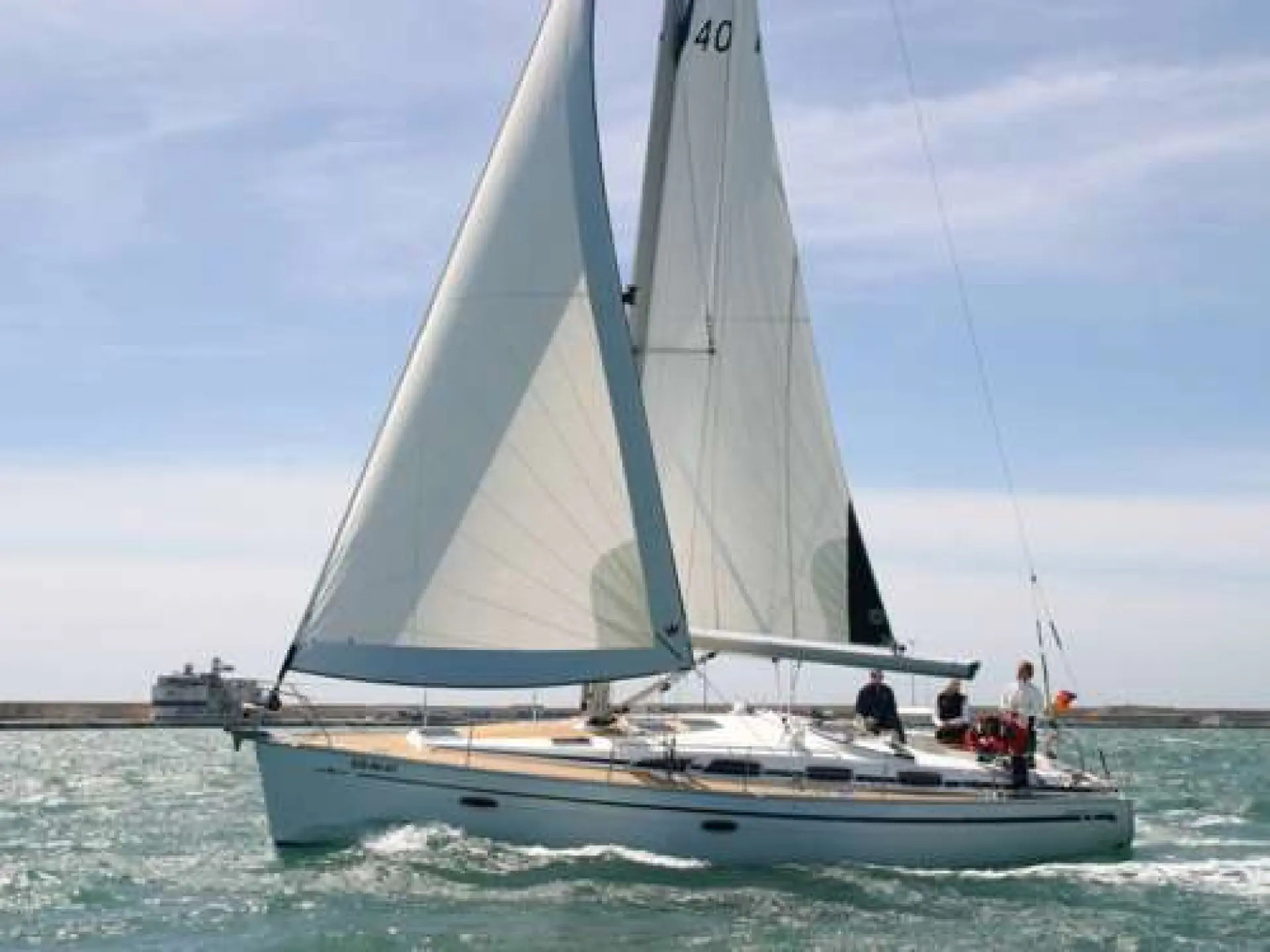 Bavaria 40 Cruiser — 4/18