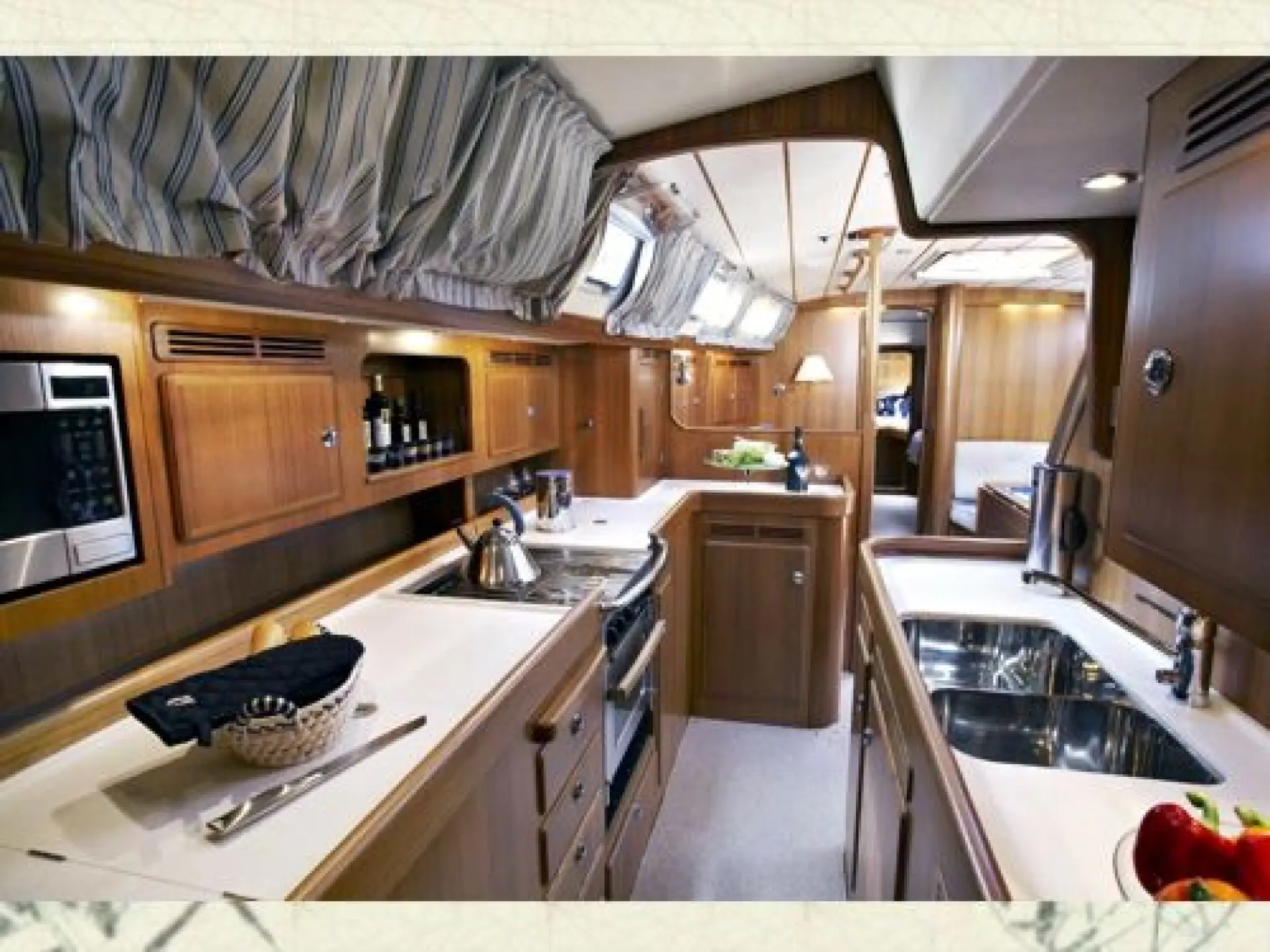 Hallberg Rassy 54 — 11/29