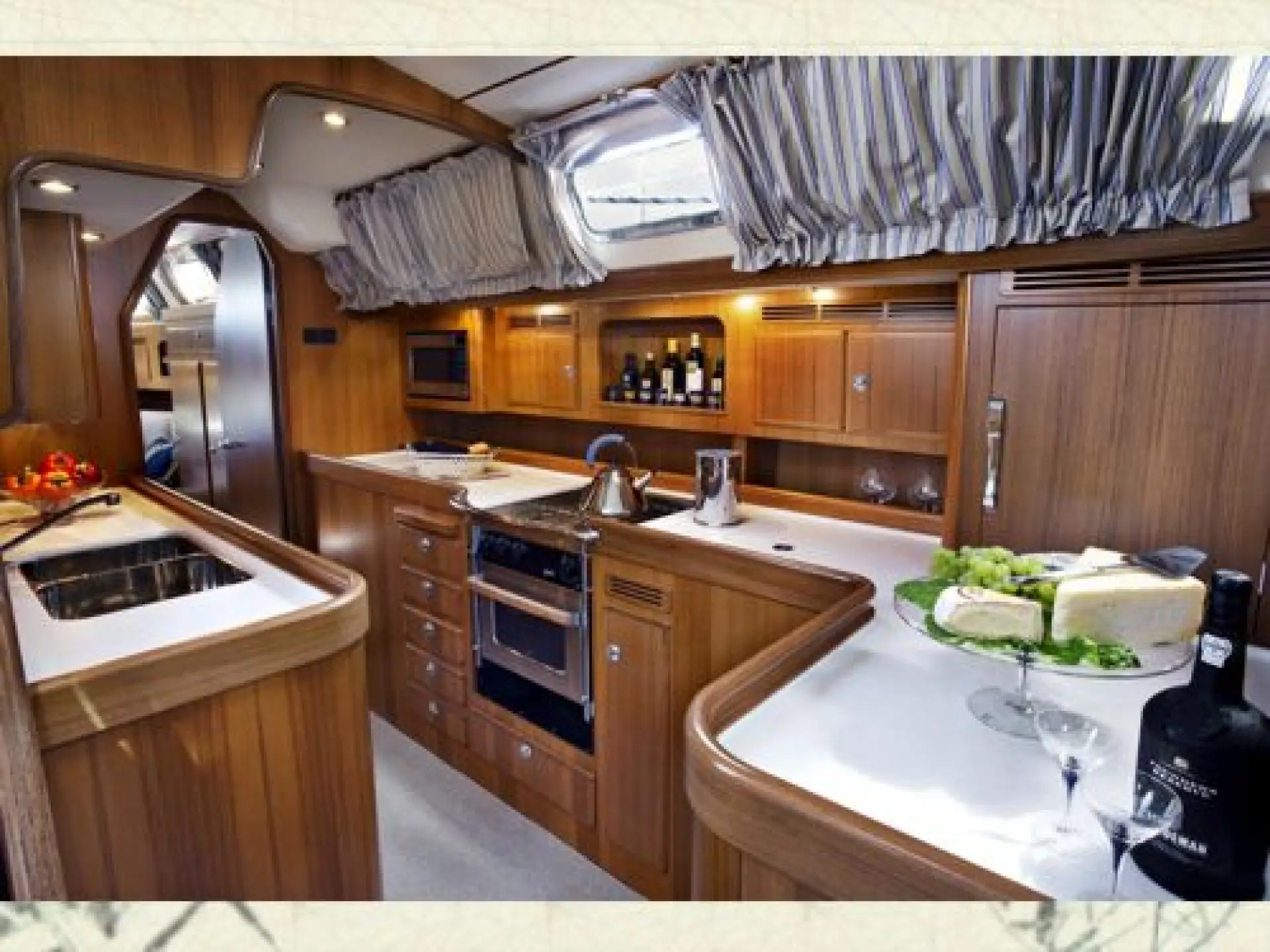 Hallberg Rassy 54 — 14/29