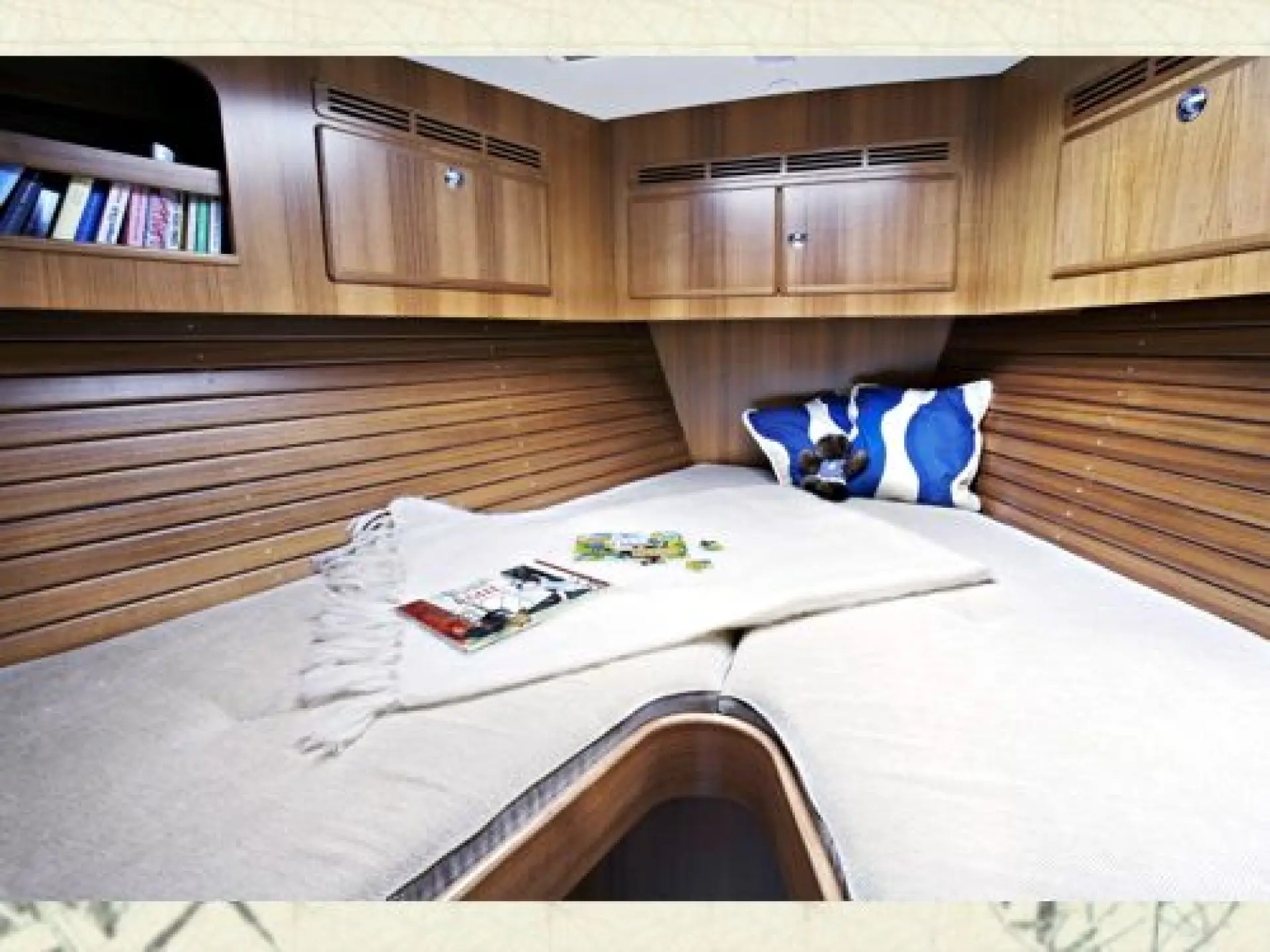 Hallberg Rassy 54 — 22/29
