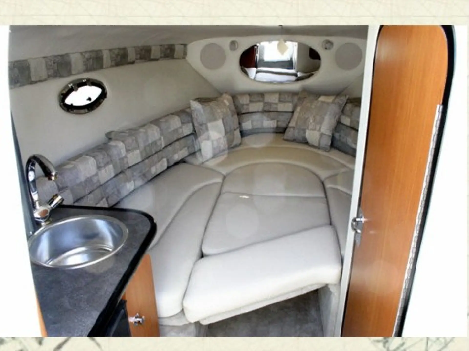 Crownline 275 CCR — 11/14