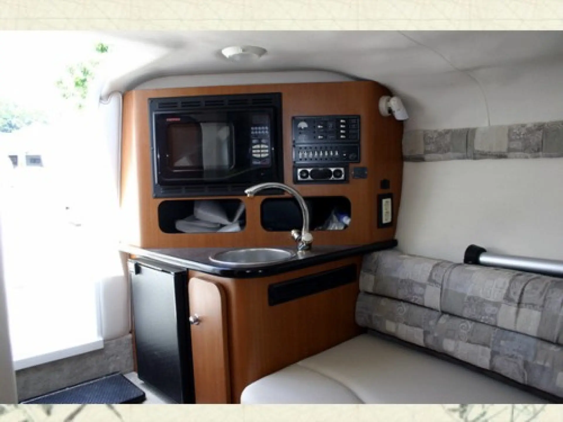 Crownline 275 CCR — 12/14