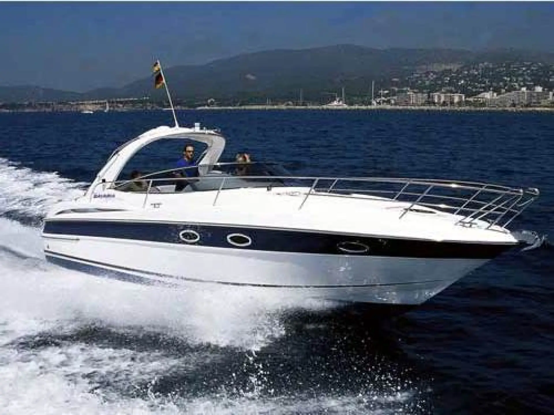 Bavaria 32 Sport DC — 1/12