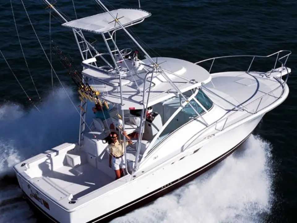 Luhrs 32 Open