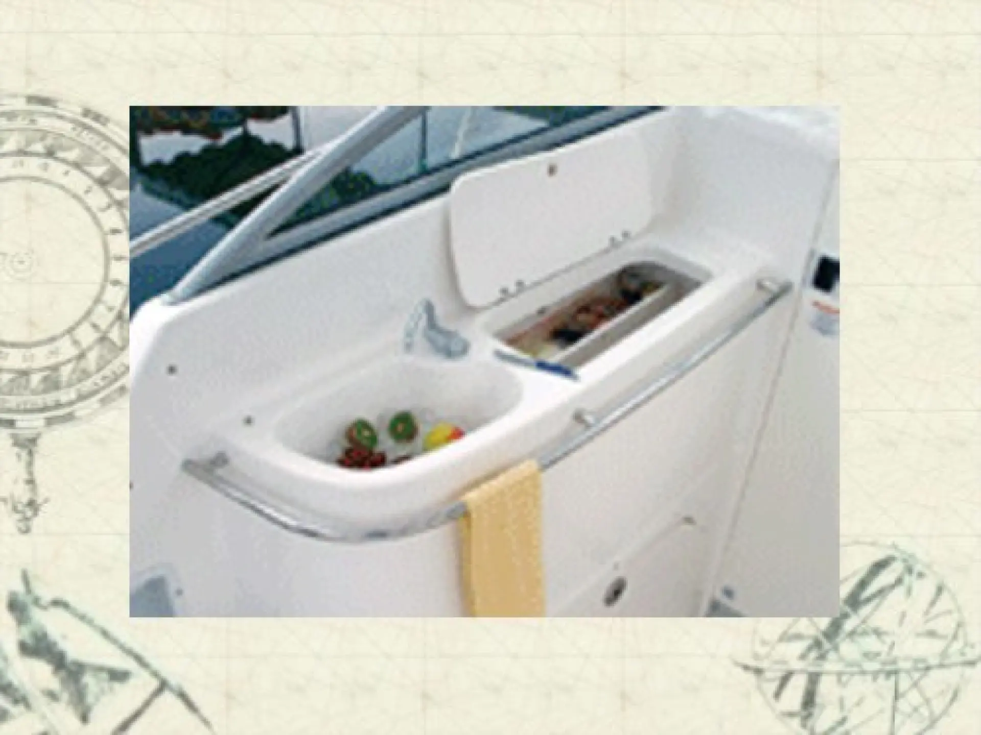 Robalo R 225 Walkaround — 3/10