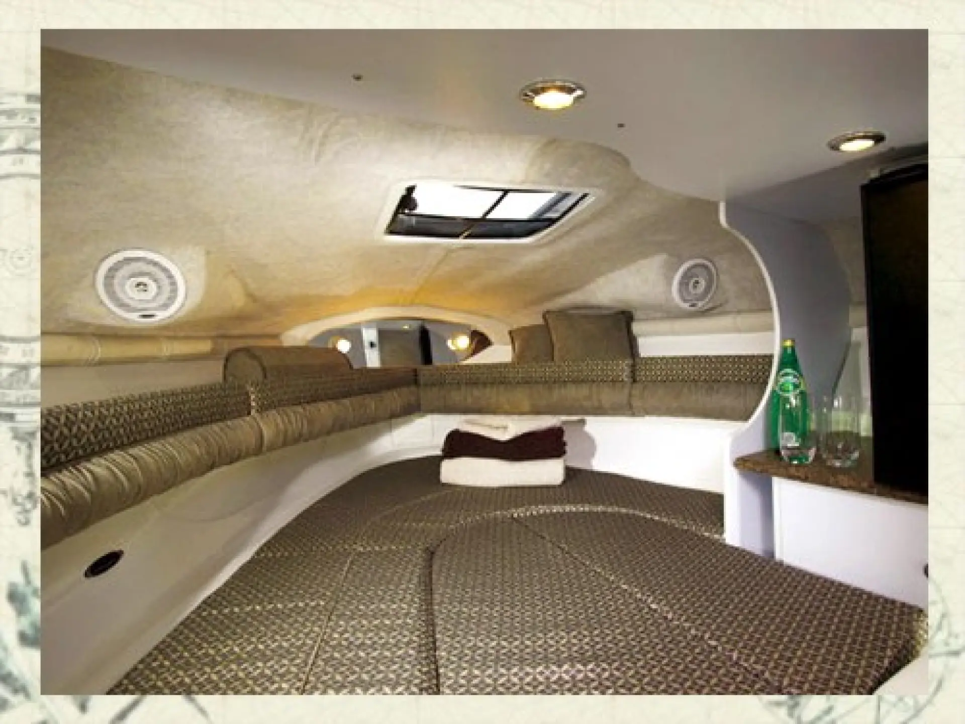 Allante 705i LS Sport Cabin — 4/5
