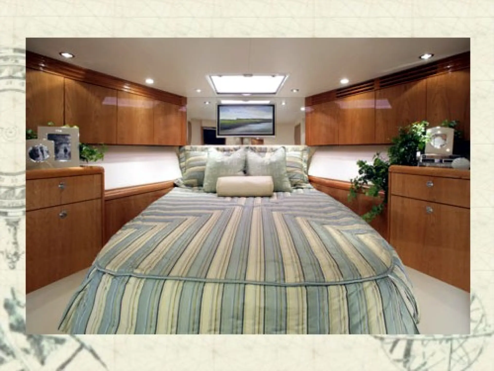 Hatteras 64 Convertible — 9/12