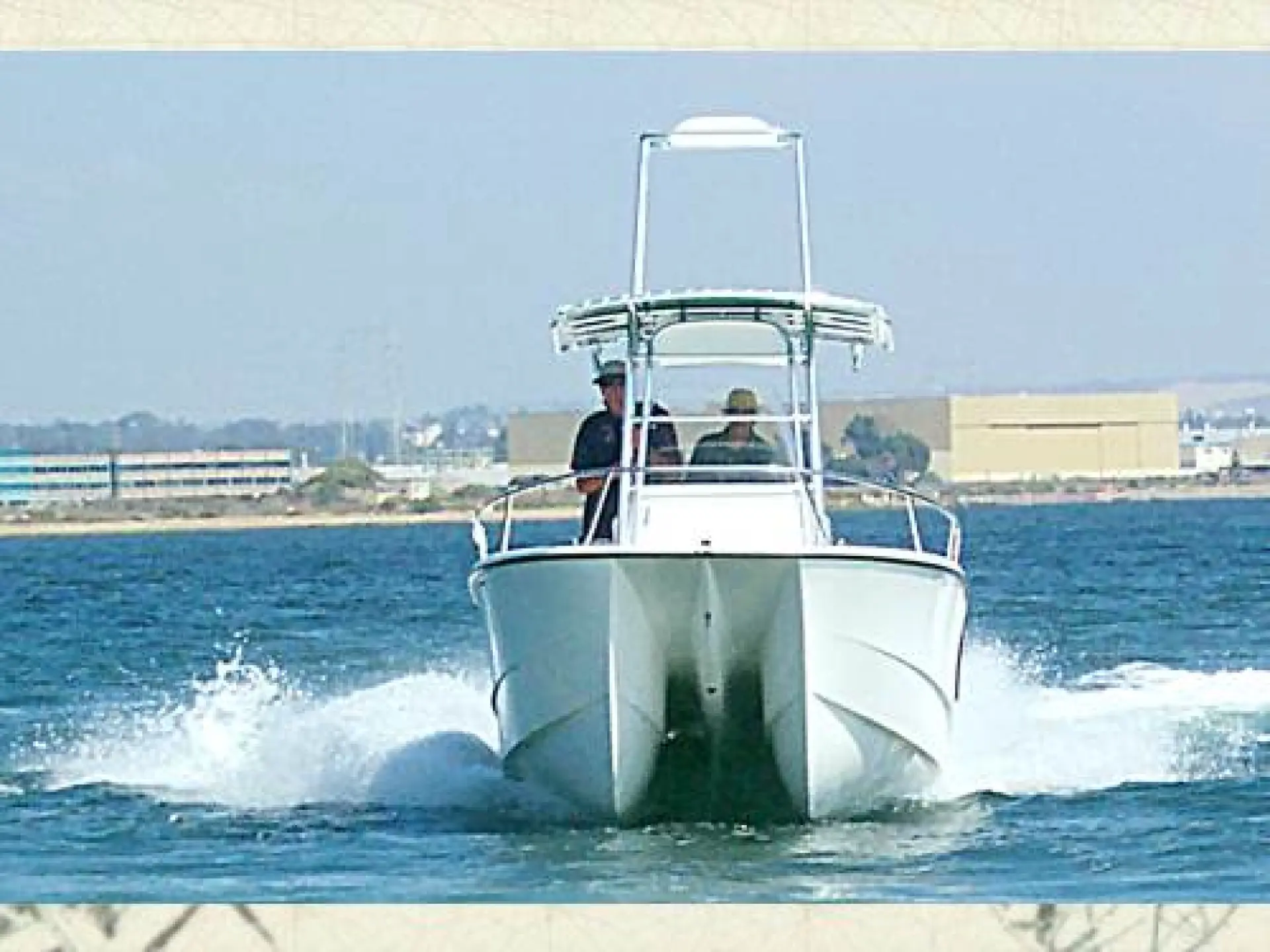 Foiler 2200 — 3/20