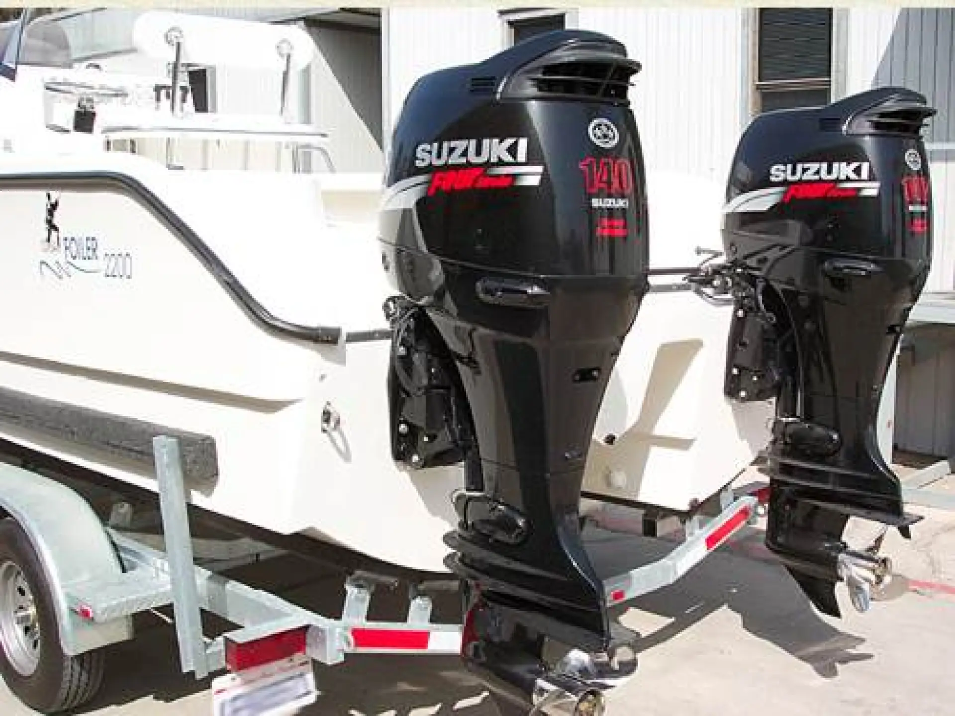 Foiler 2200 — 20/20