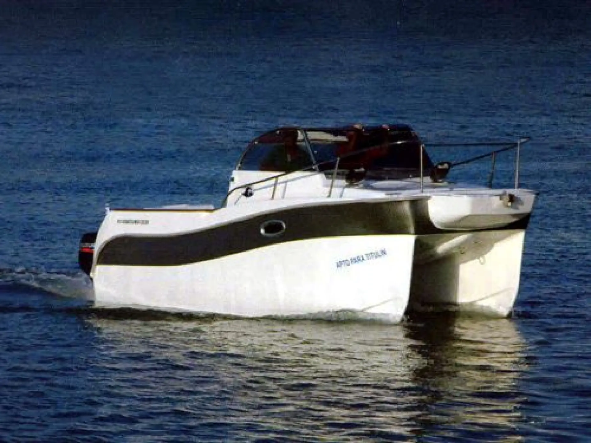 Estable 680 Cat — 1/6