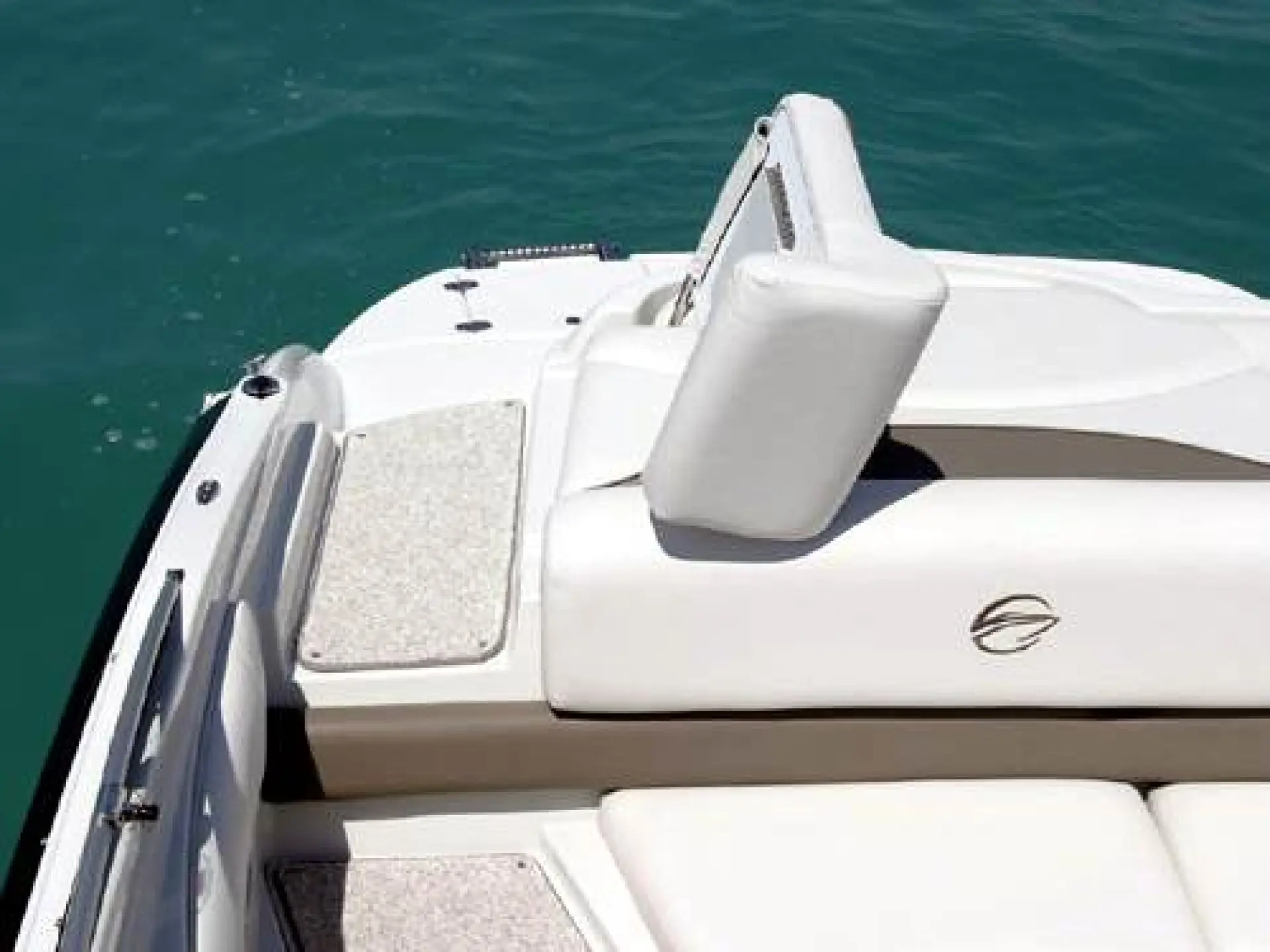 Crownline 220 LS — 4/7