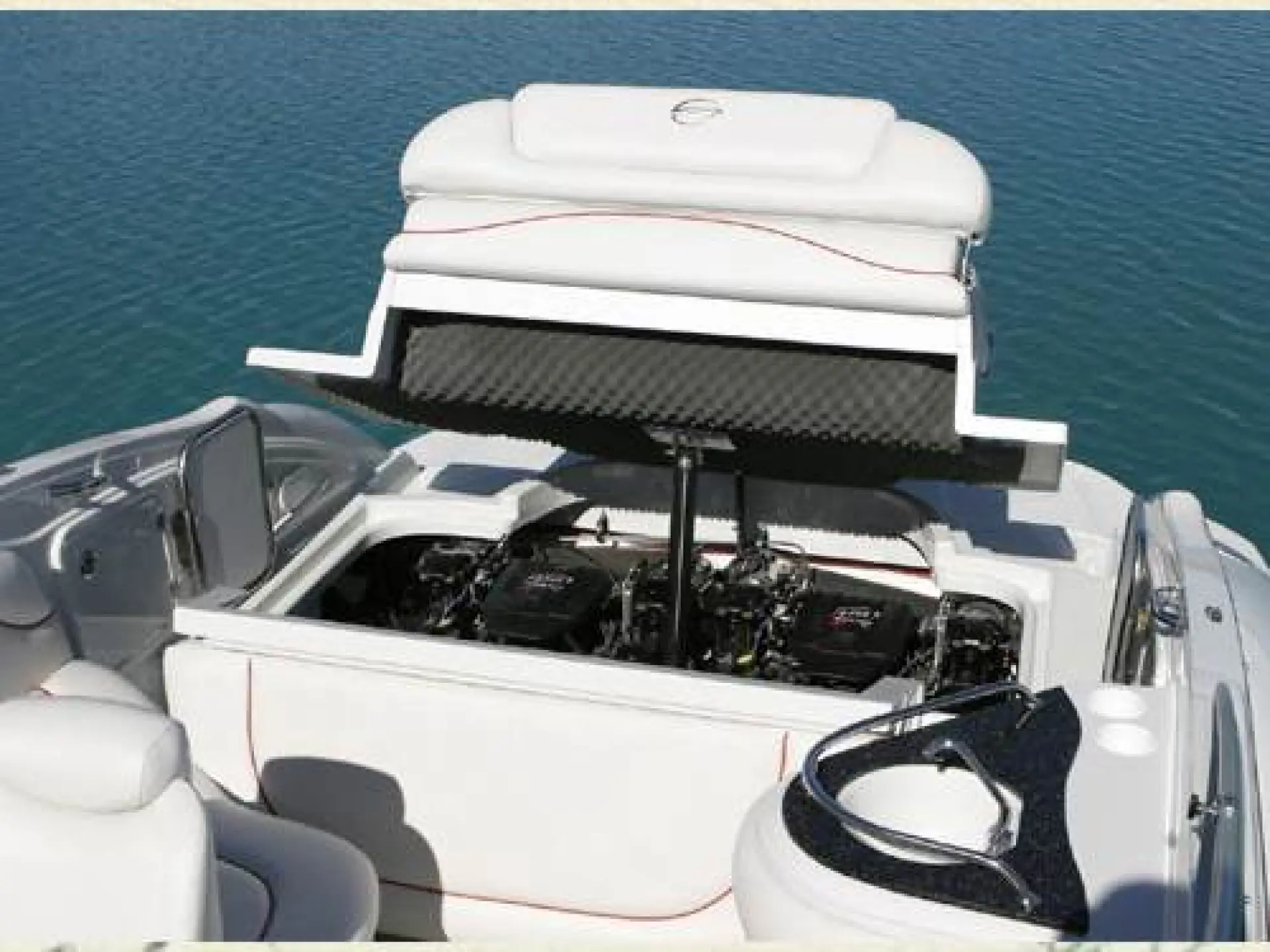 Crownline 320 LS — 5/8
