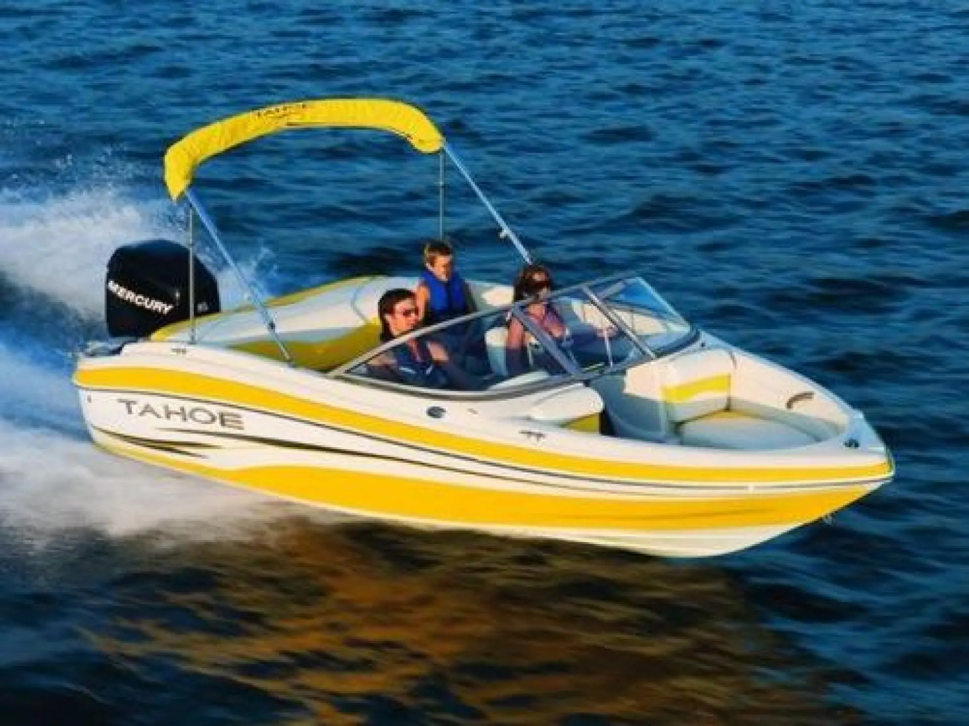 Tahoe Q4 Sport OB — 1/2