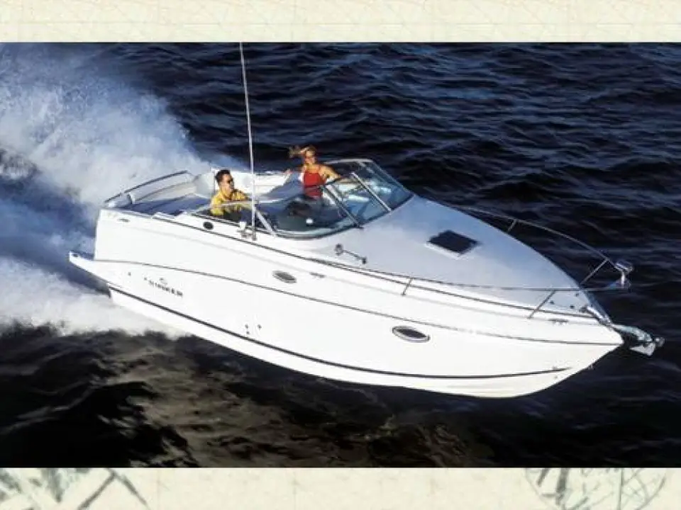 Rinker 250 Express Cruiser