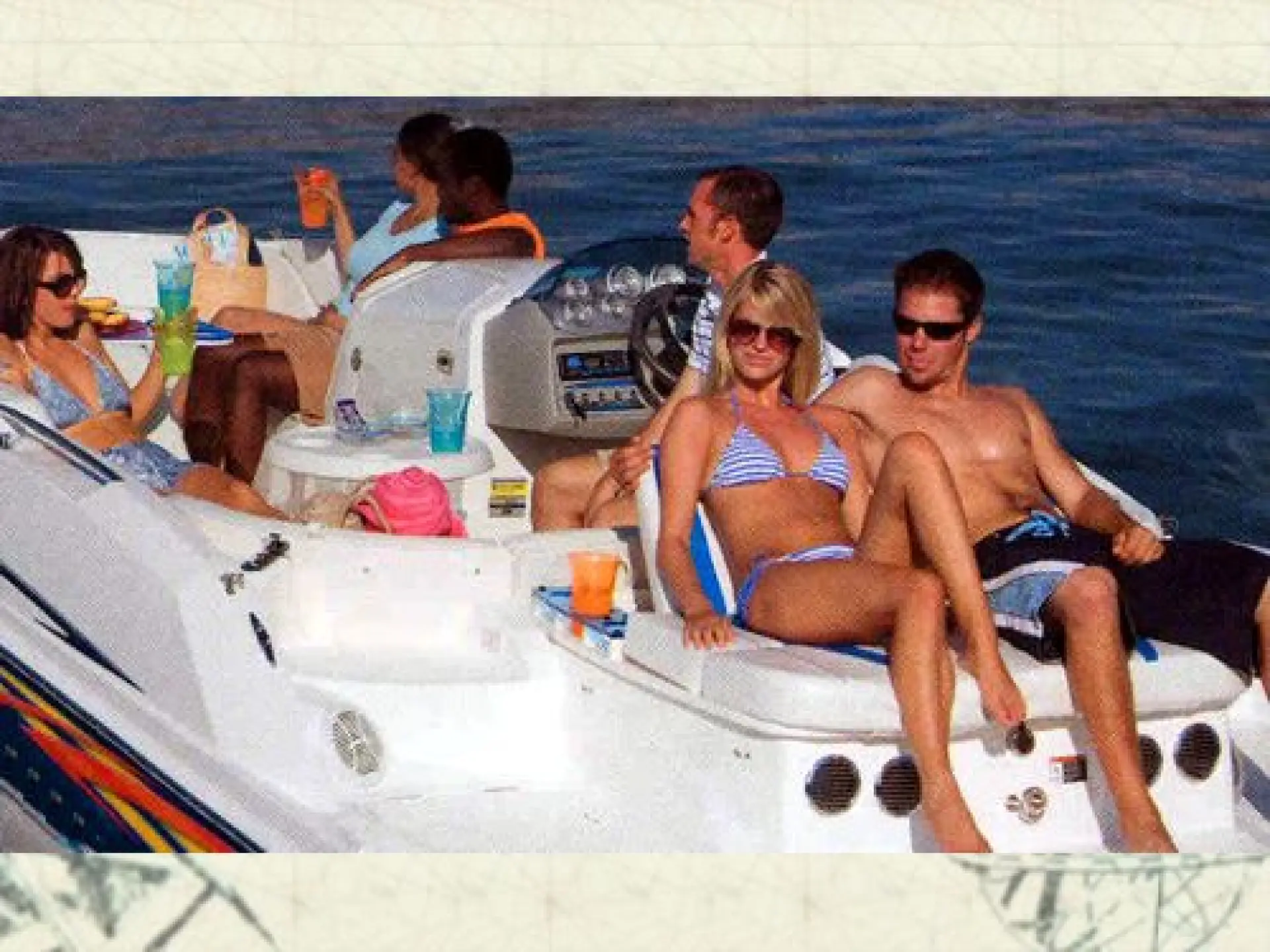 Bayliner 237 Deck Boat — 3/5