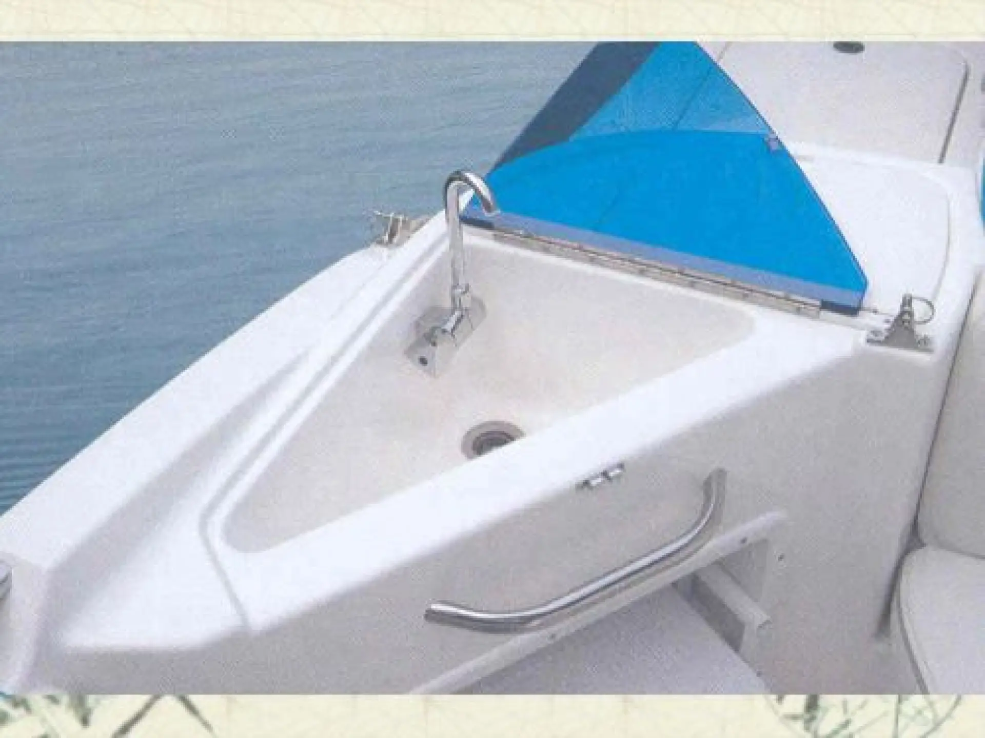 Bayliner 237 Deck Boat — 4/5