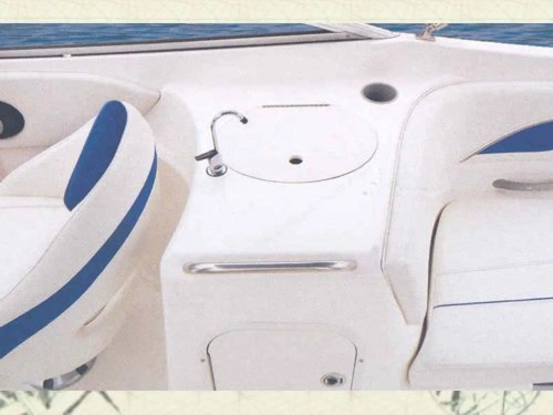 Bayliner 245 Bowrider — 3/4
