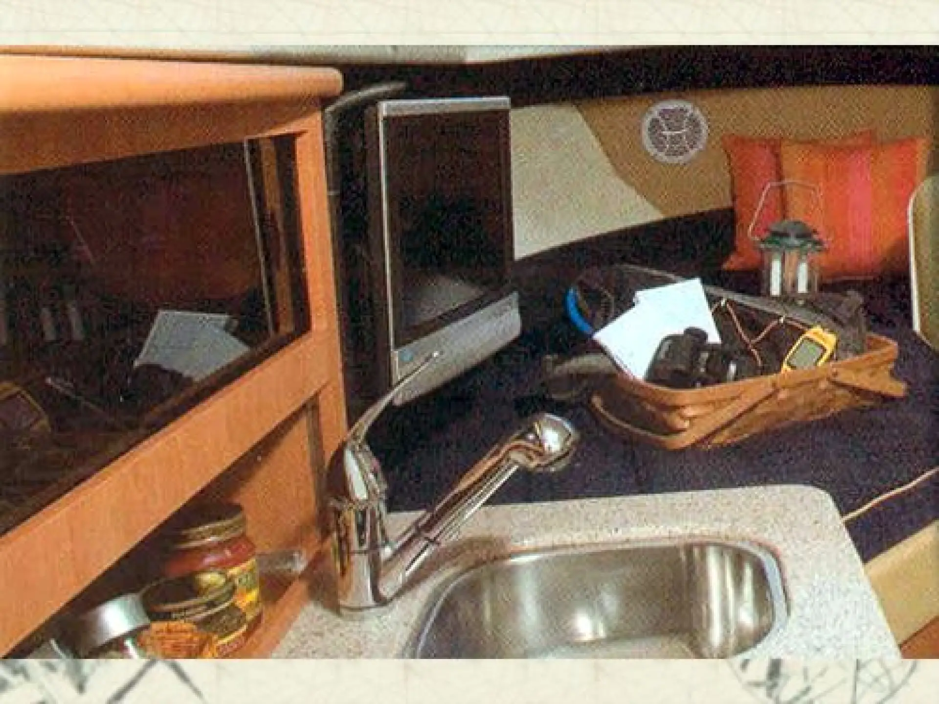 Bayliner 246 Discovery Cruiser — 5/5