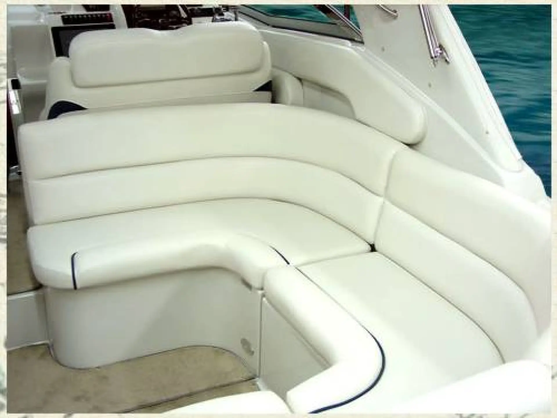 Crownline 340 CR — 3/9