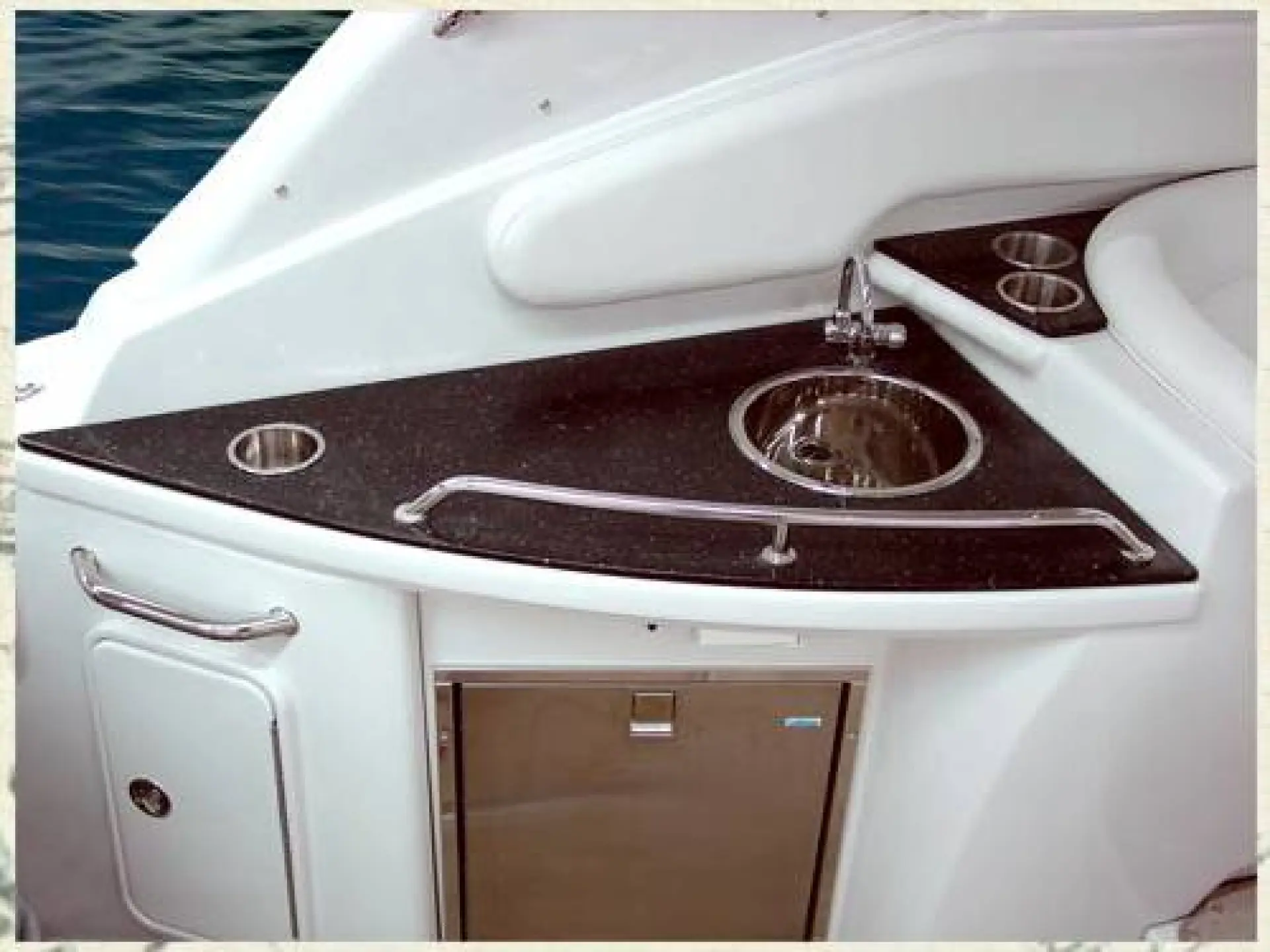 Crownline 340 CR — 4/9