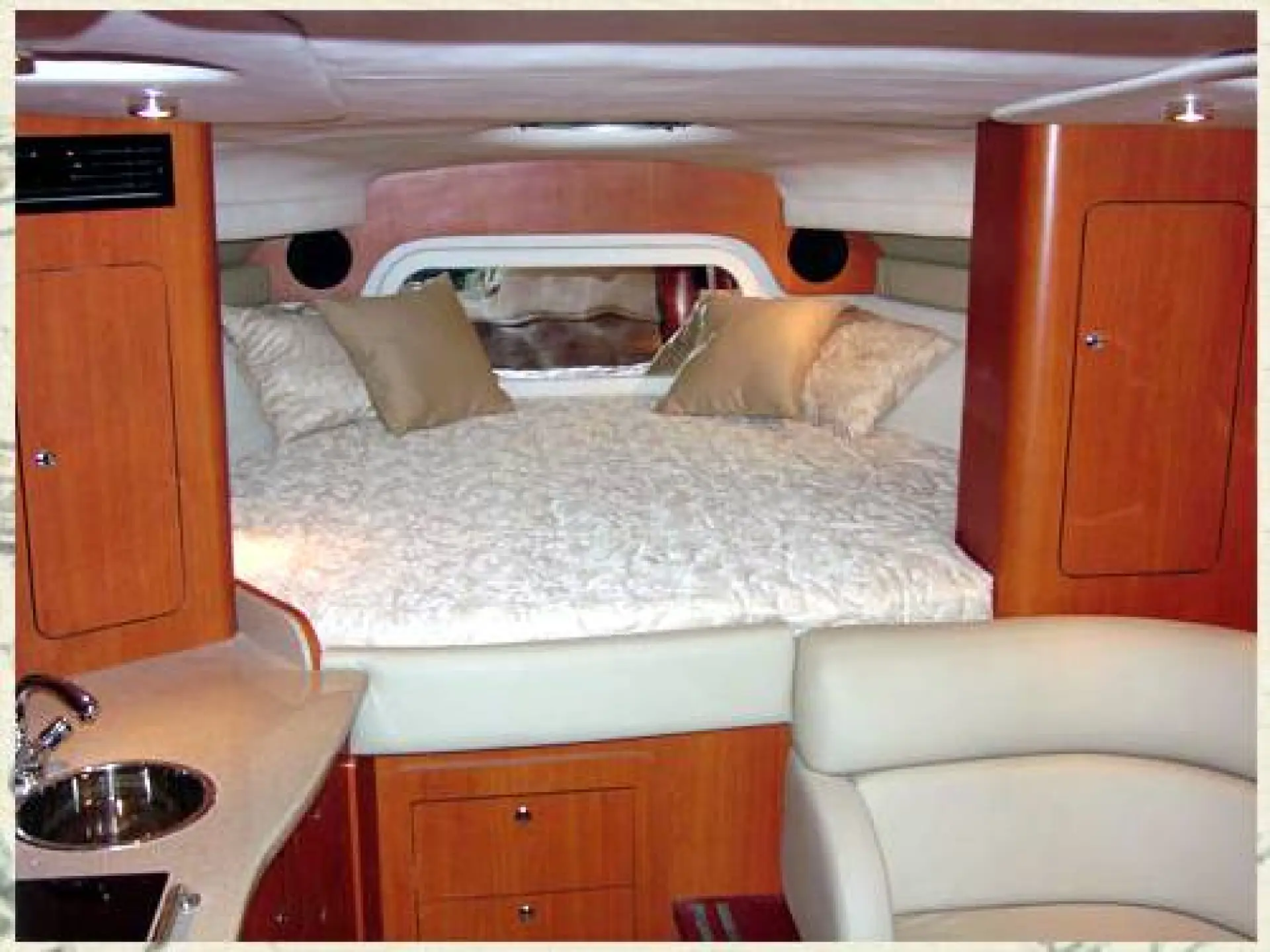 Crownline 340 CR — 7/9