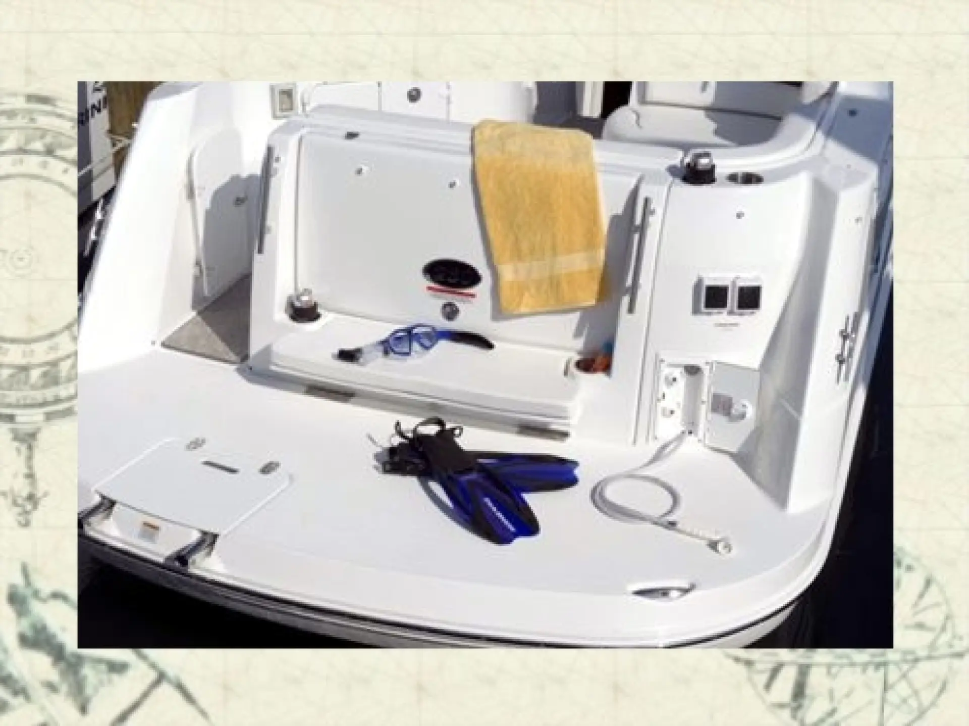 Rinker 260 Express Cruiser — 10/15