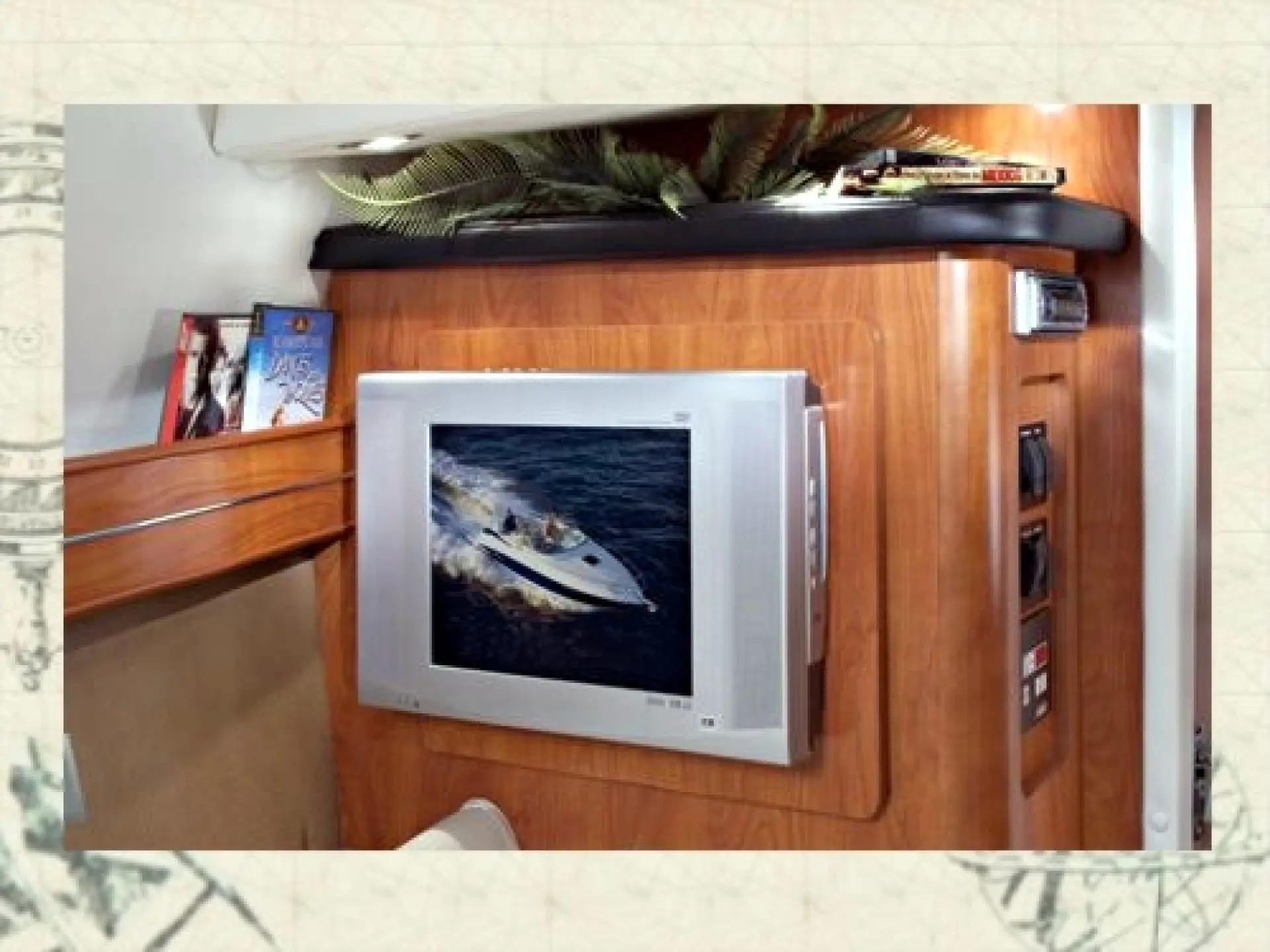 Rinker 260 Express Cruiser — 13/15
