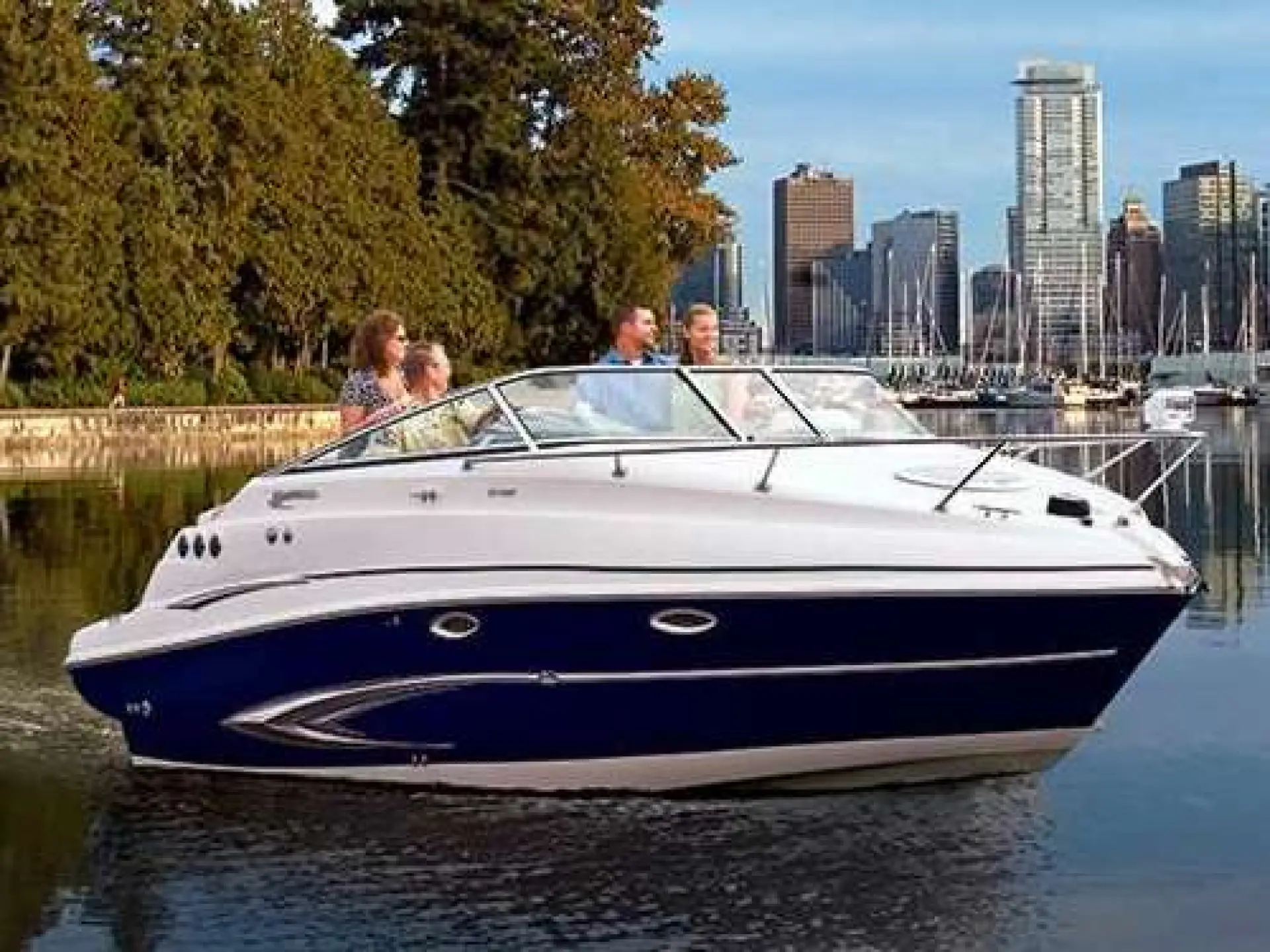 Glastron GS 259 Sport Cruiser — 2/10