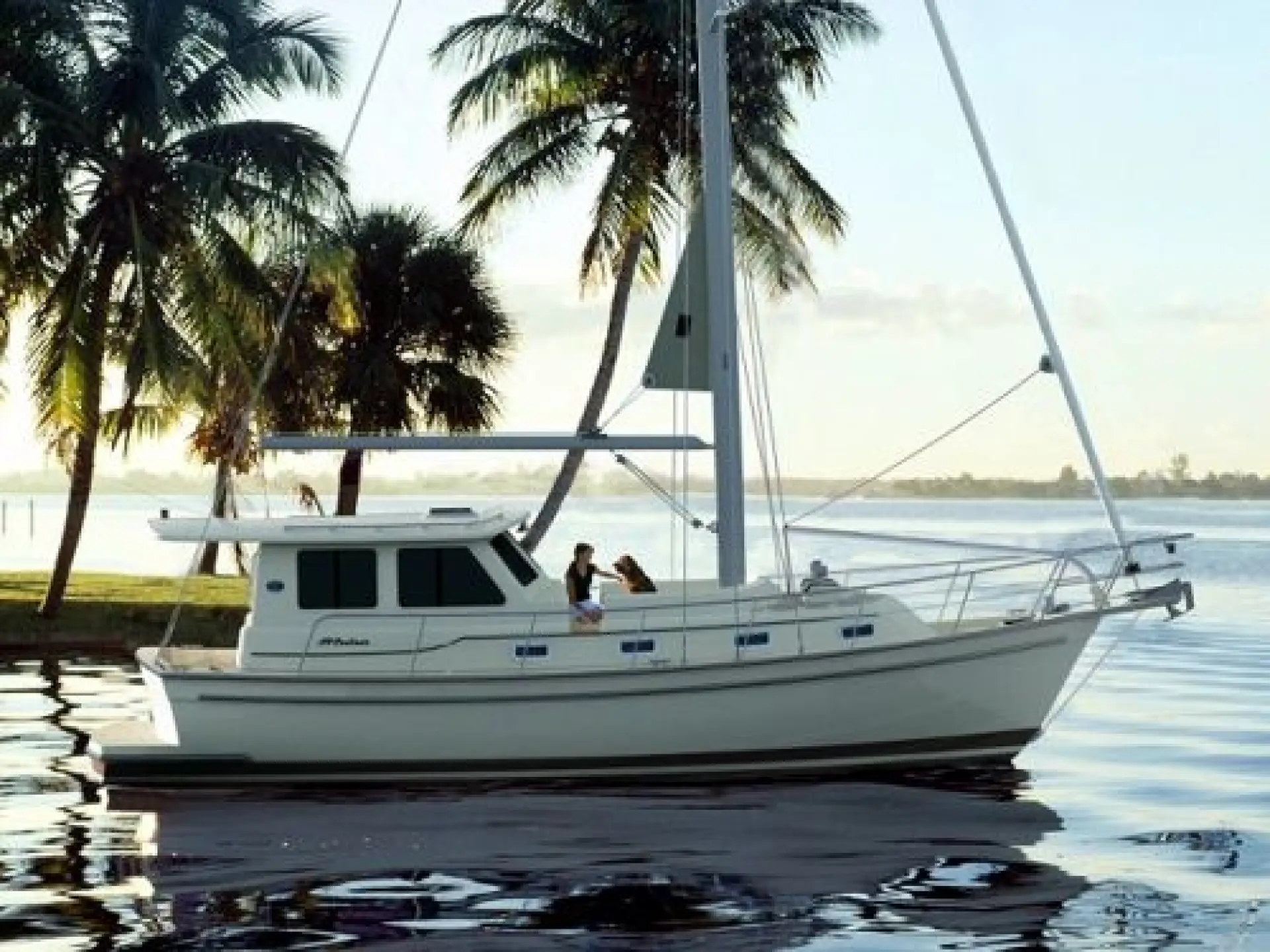 Island Packet Cruiser — 1/7