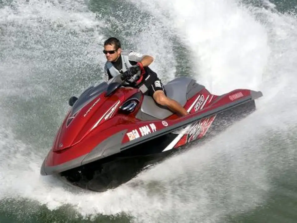 Waverunner FZR · 2009