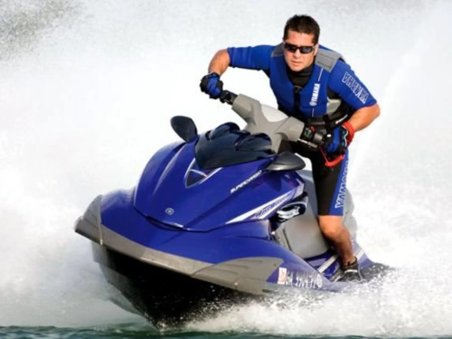Waverunner FZR — 8/17