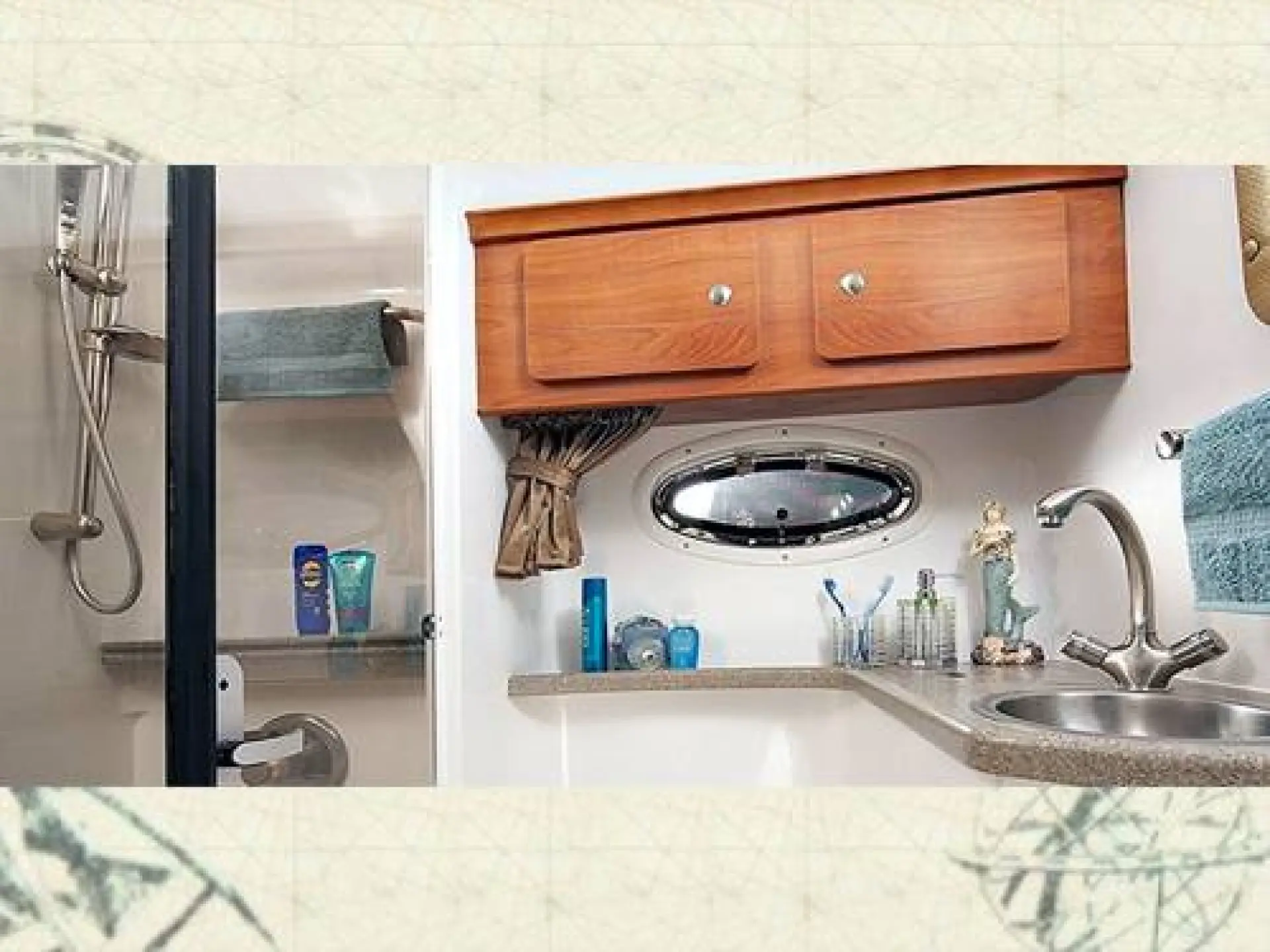 Rinker 400 Express Cruisers — 10/11