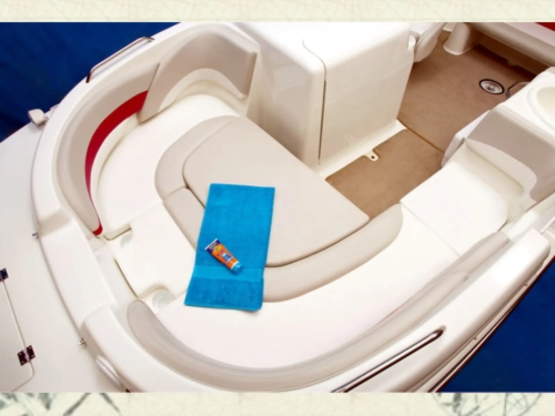Glastron DX 215 — 2/5