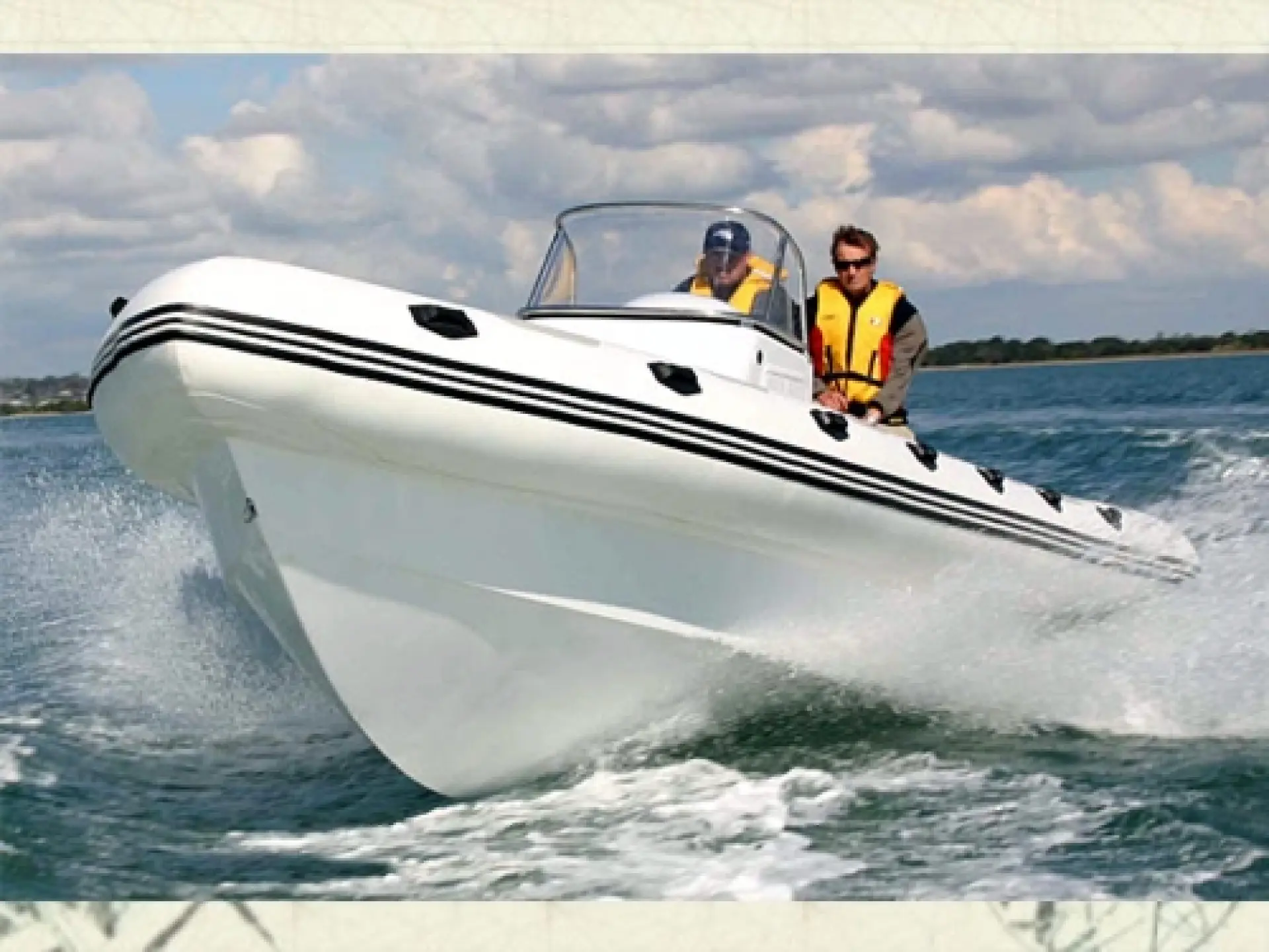 Atomix RHIB 820 Adventurer — 2/4