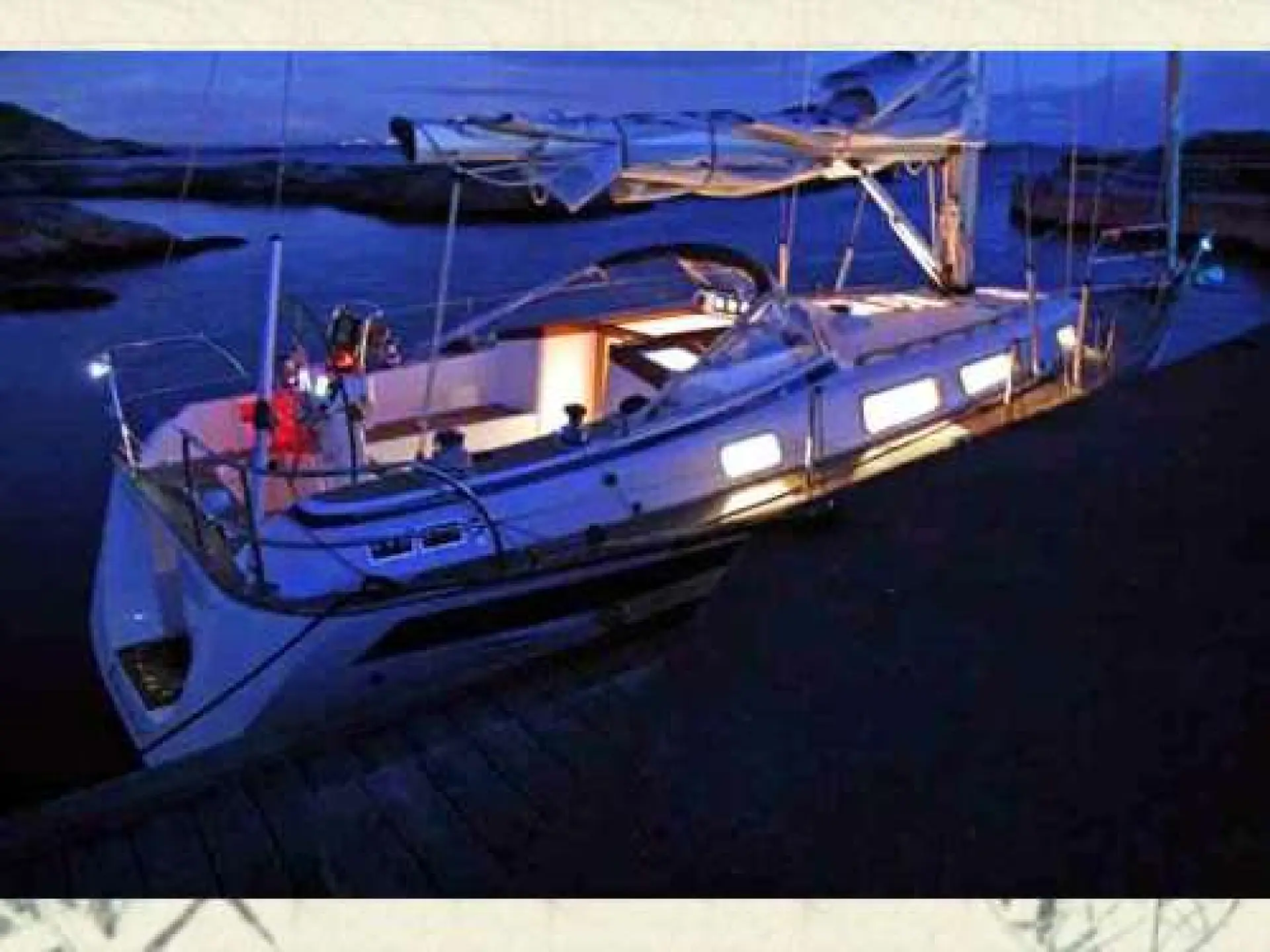 Hallberg Rassy 372 — 8/30