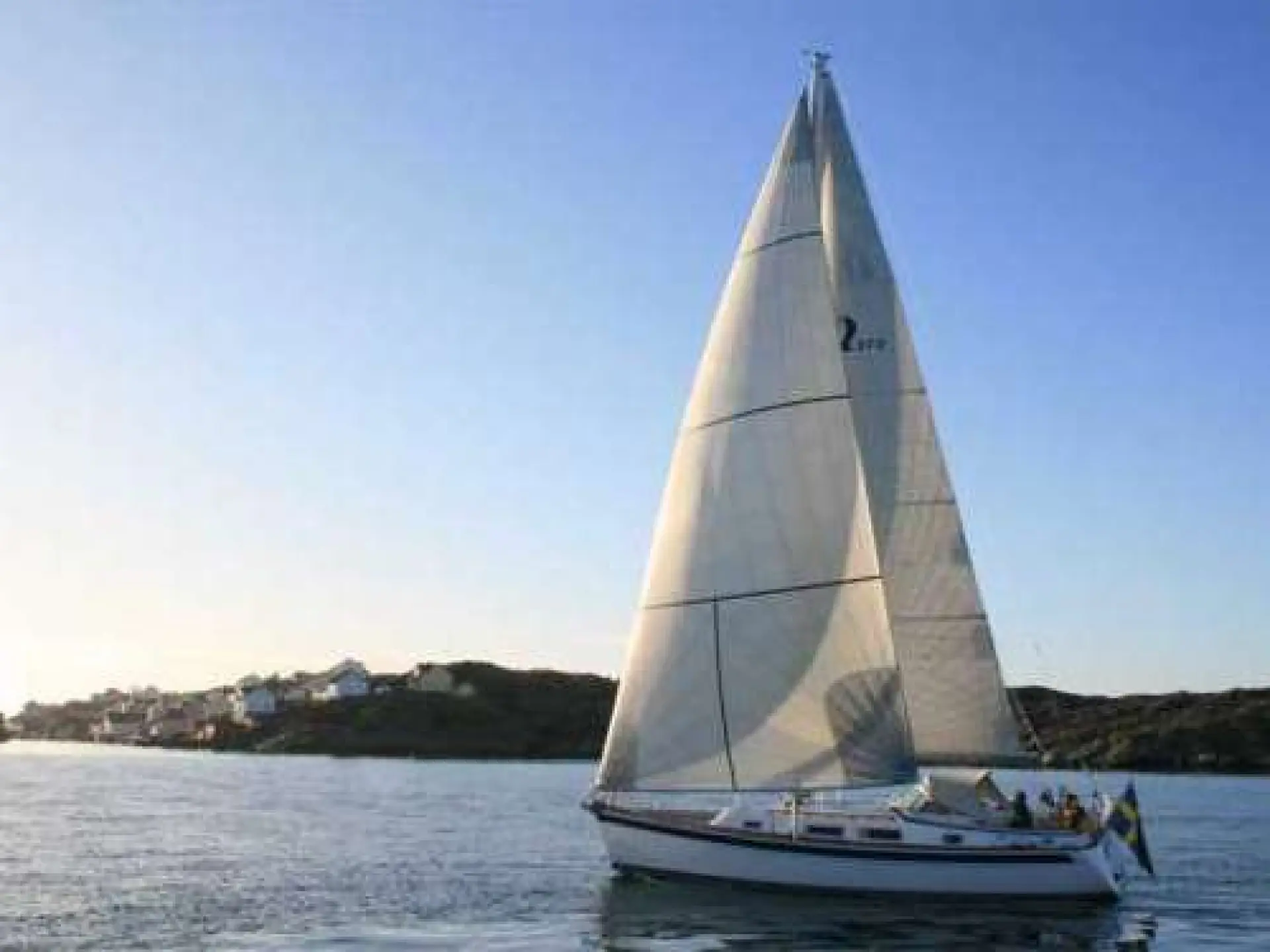 Hallberg Rassy 372 — 9/30