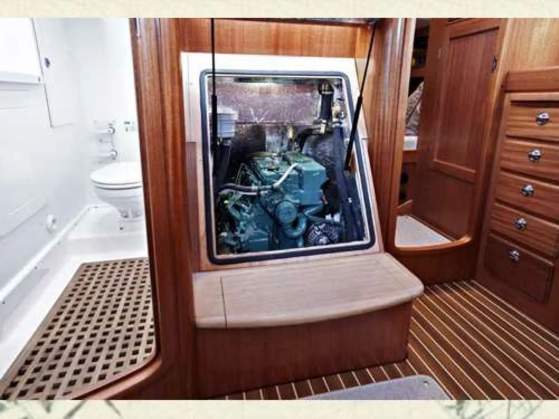 Hallberg Rassy 372 — 23/30