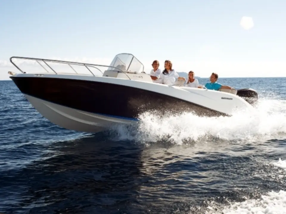 Activ 675 SD Sundeck · 2011