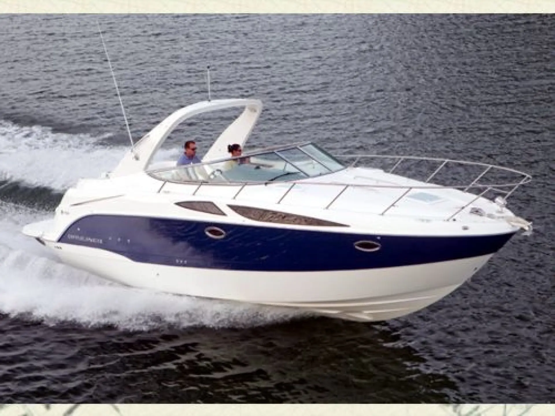 Bayliner 335 Cruiser — 1/2