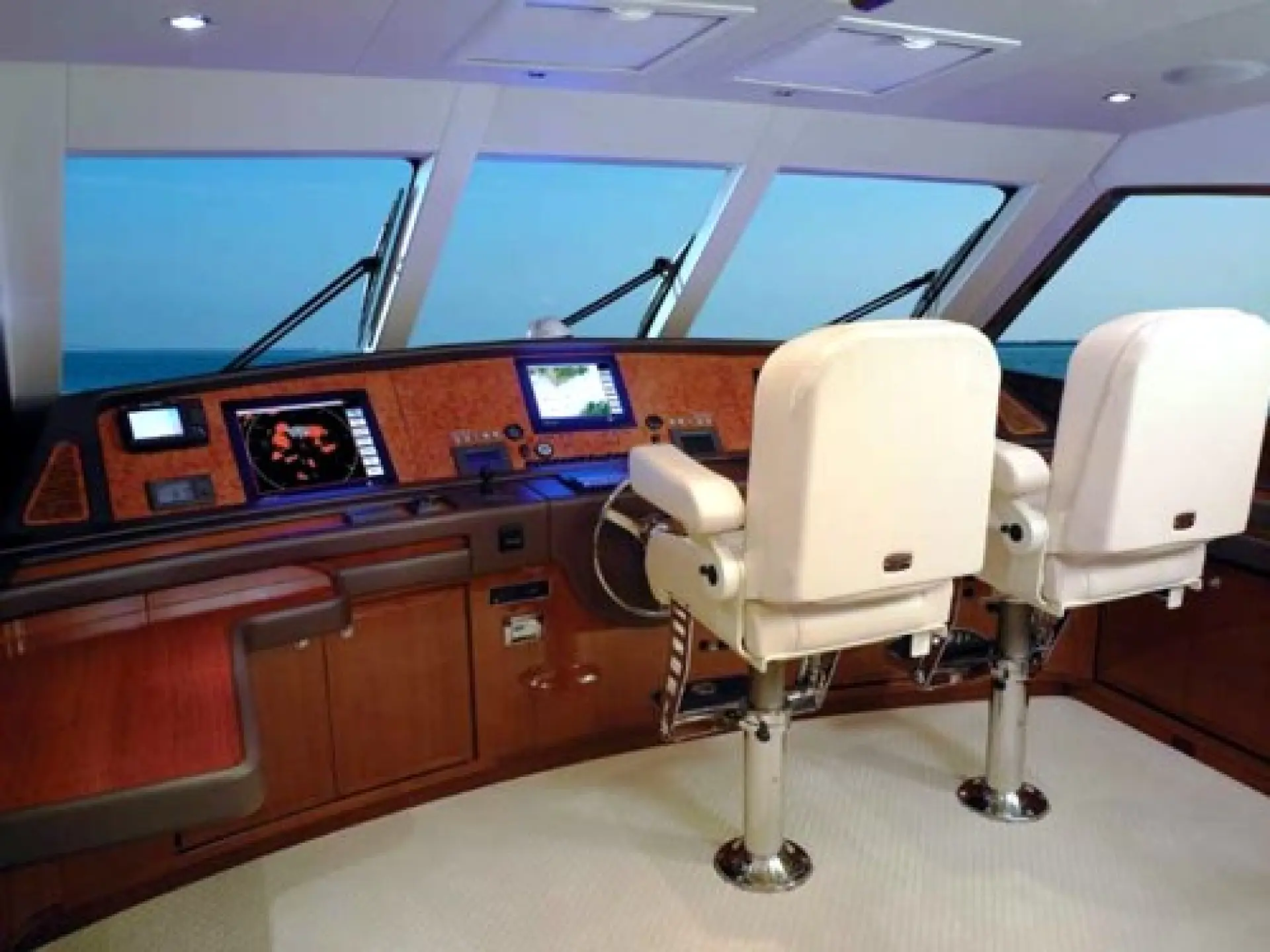 Bertram 700 — 19/31