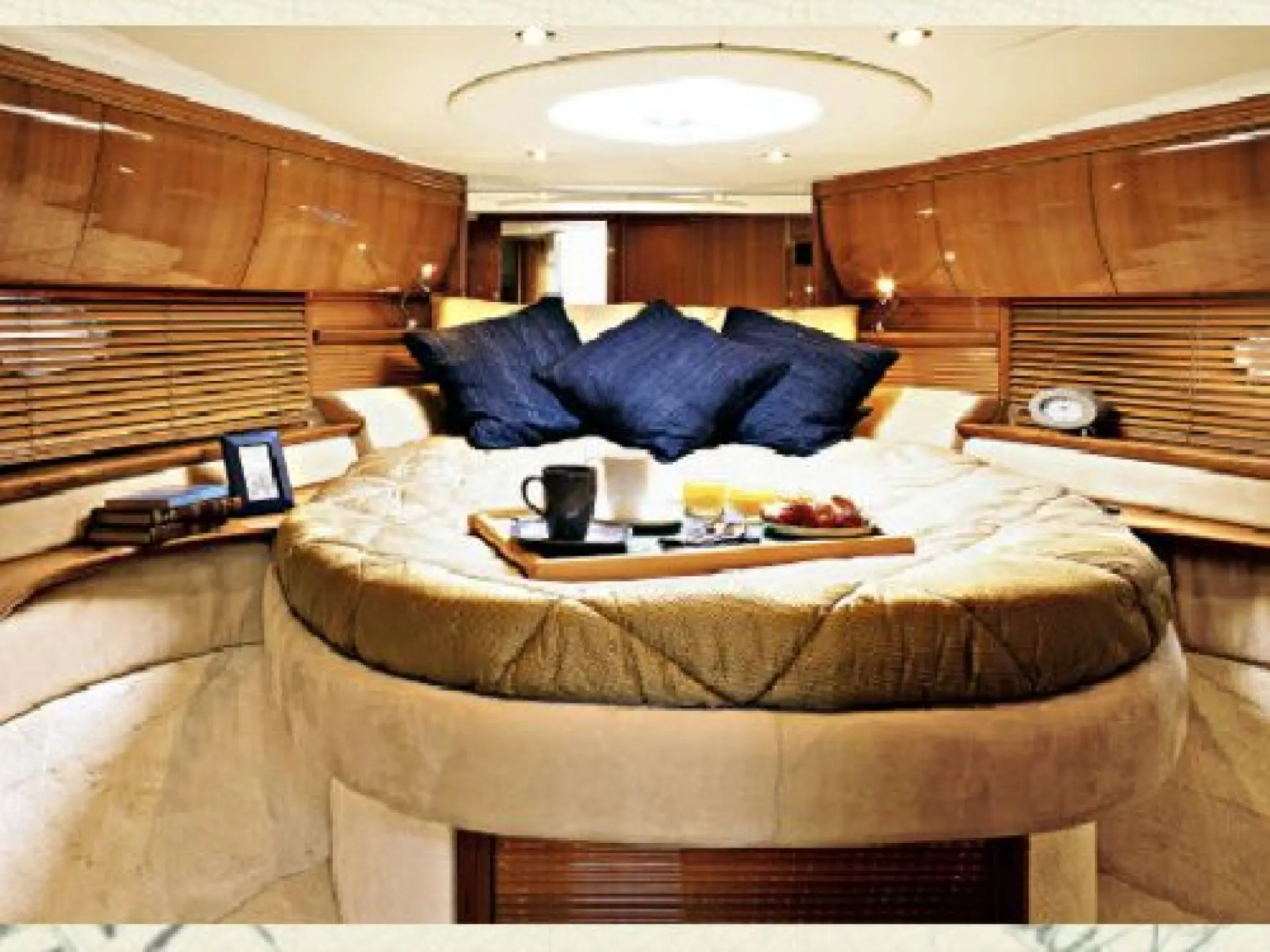 Atlantis 42 HT — 6/9