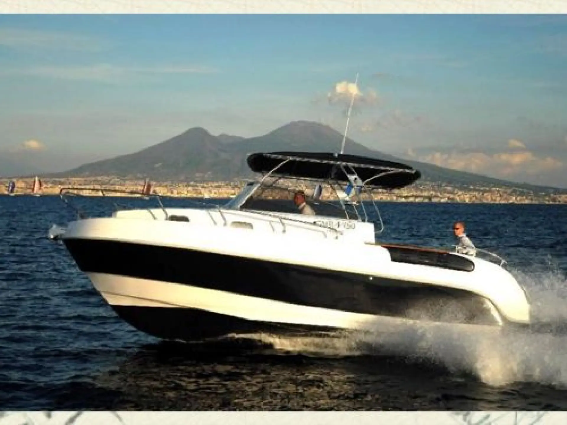 Mimi 780 Cabin Fish — 1/4