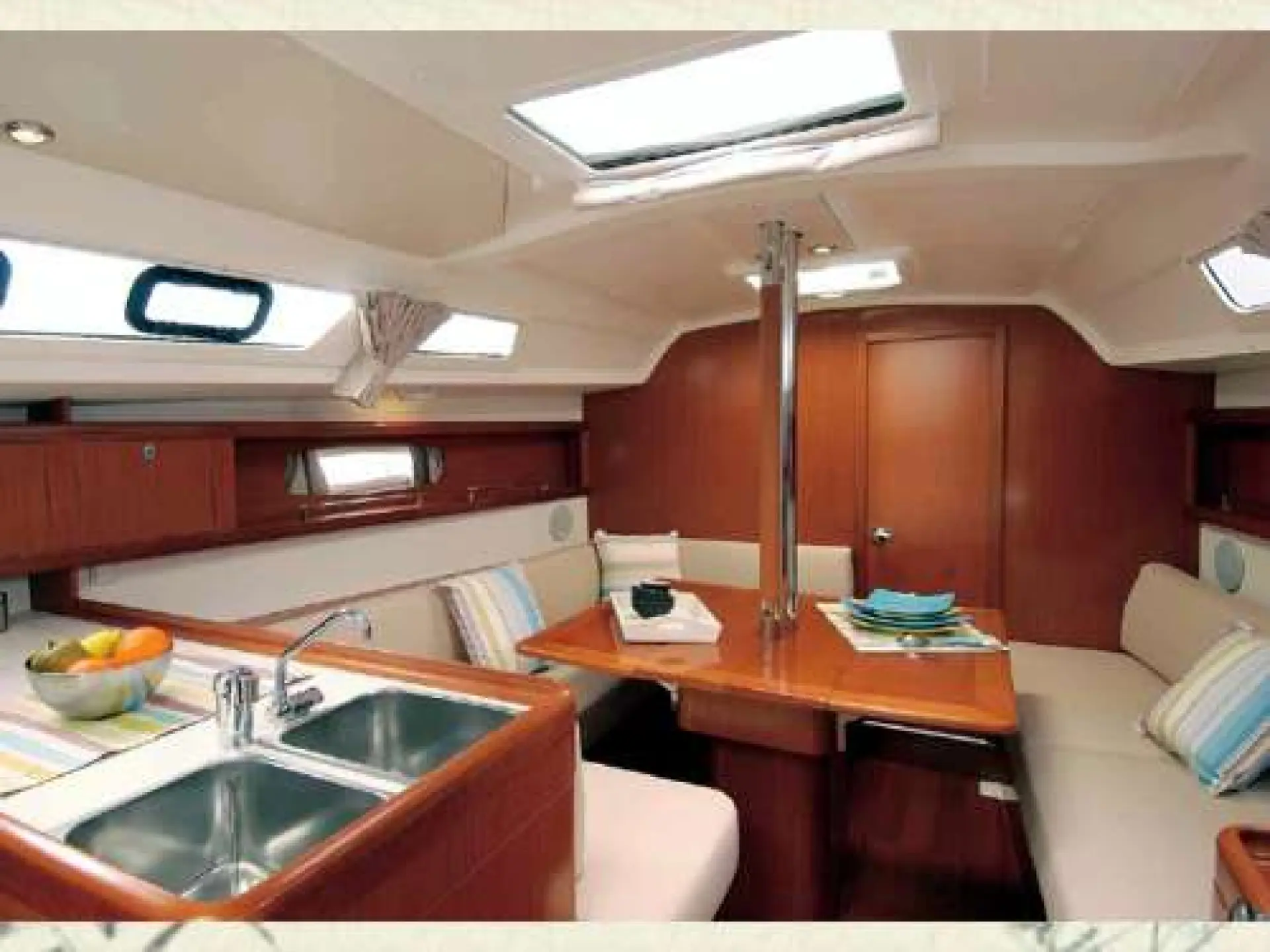 Oceanis 34 — 4/9