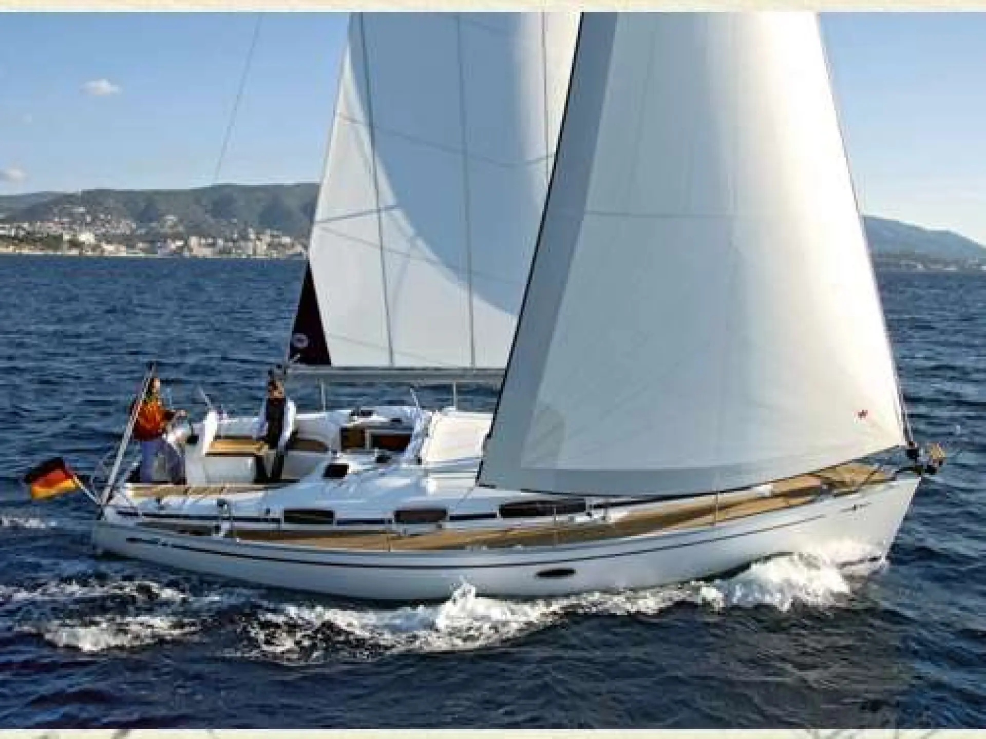 Bavaria 35 Cruiser — 2/9