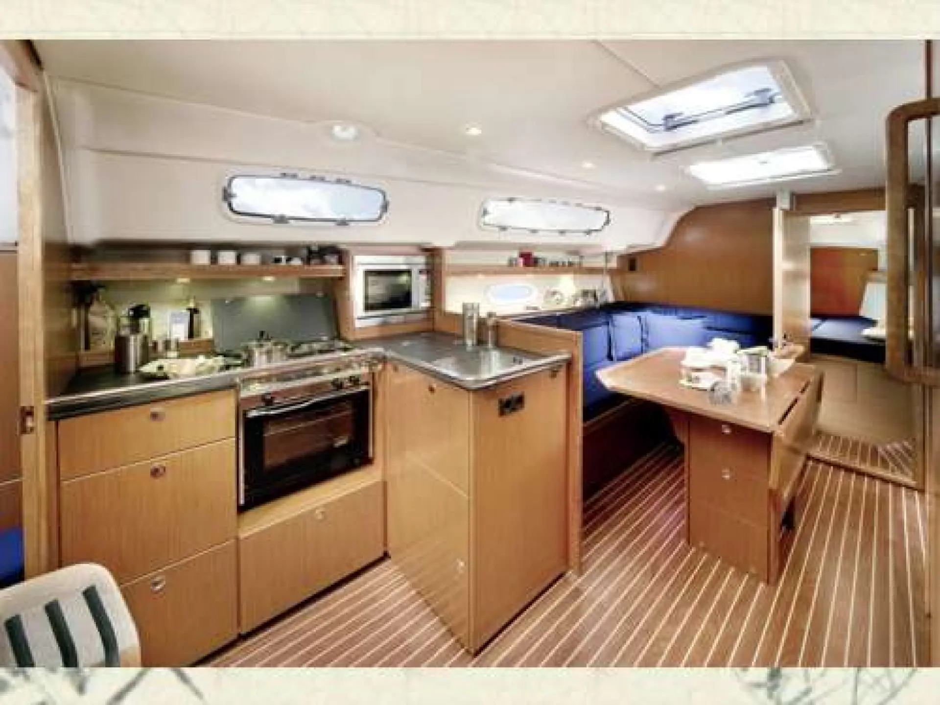 Bavaria 35 Cruiser — 6/9