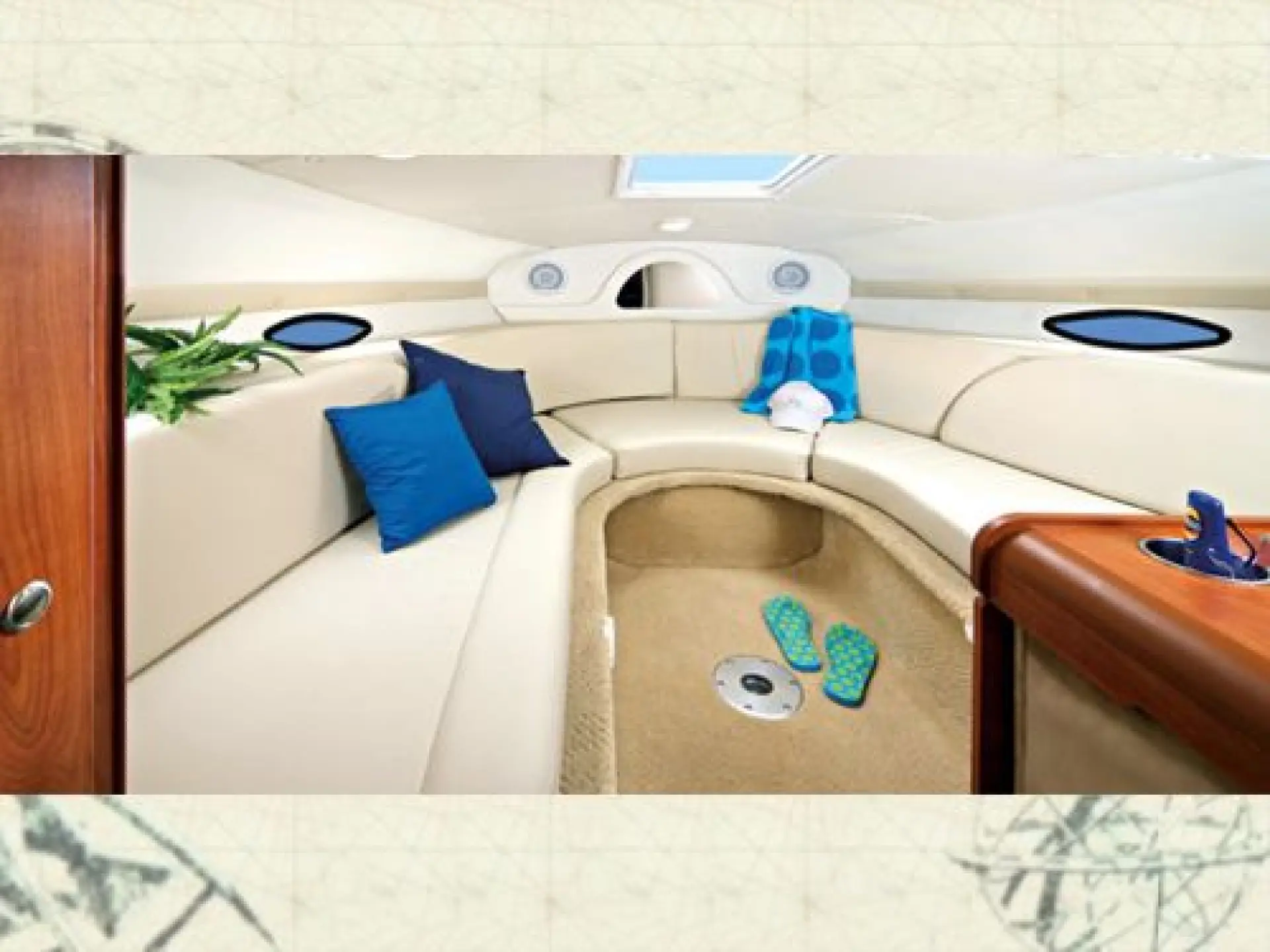 Rinker 230 Express Cruisers C — 4/5