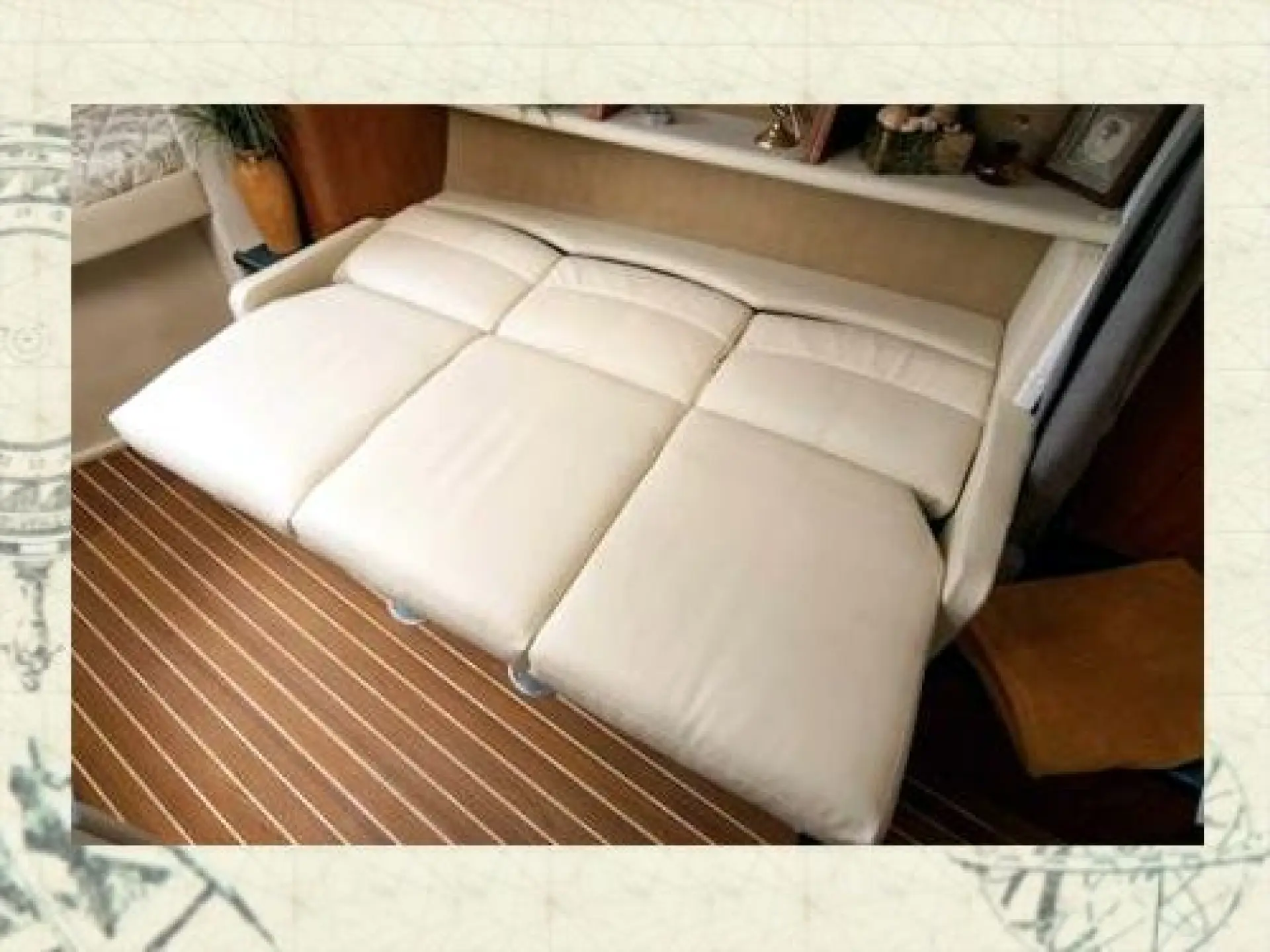 Rinker 340 Express Cruiser — 5/6