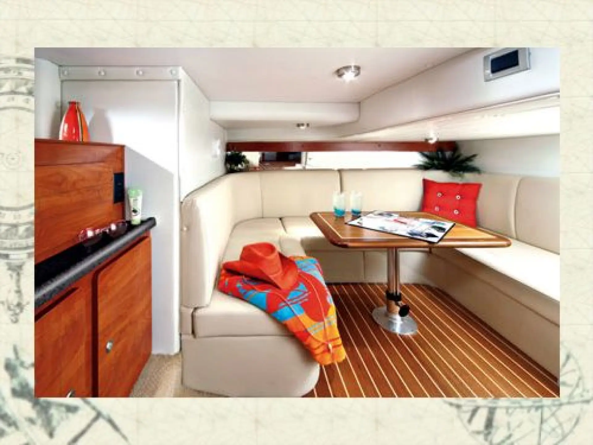 Rinker 380 Express Cruiser — 7/9